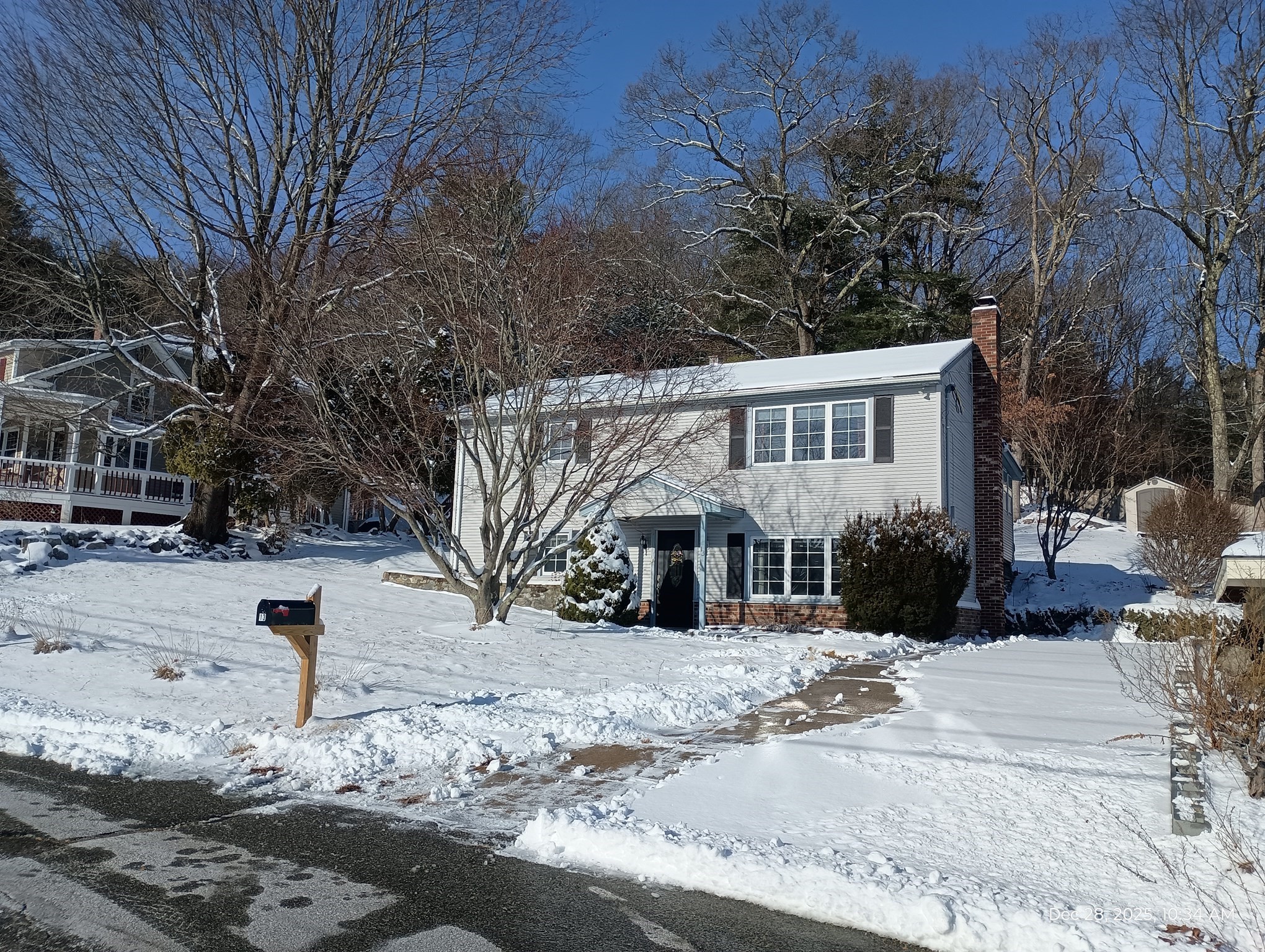 13 Blanchard Ave, Uxbridge, MA 01569 - Image 1