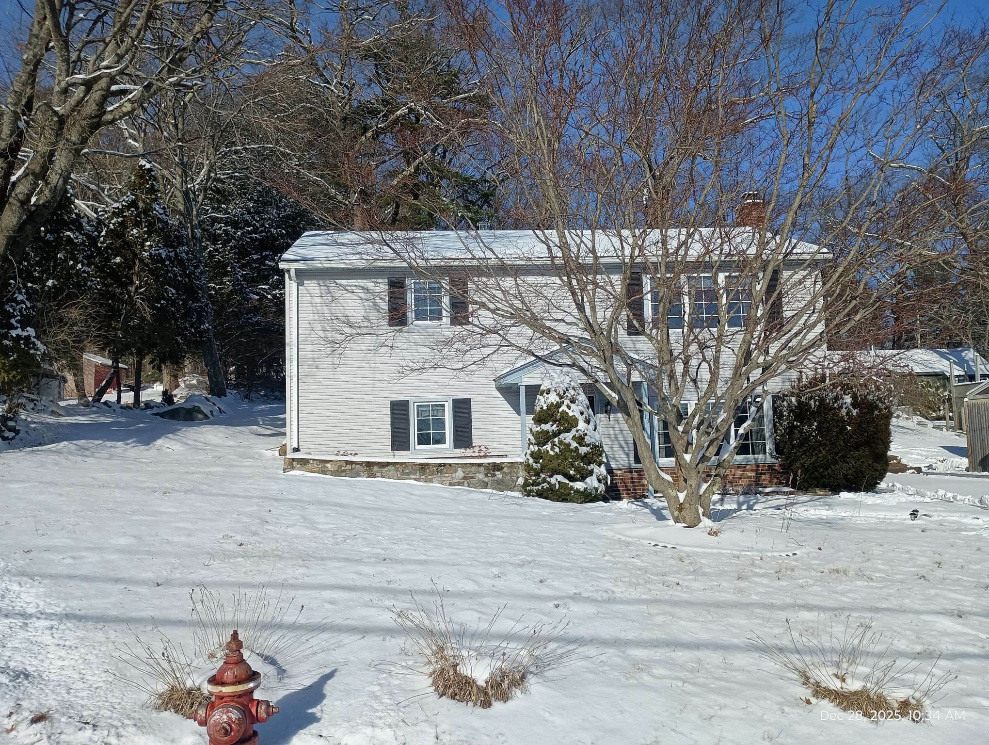 13 Blanchard Ave, Uxbridge, MA 01569 - Image 2