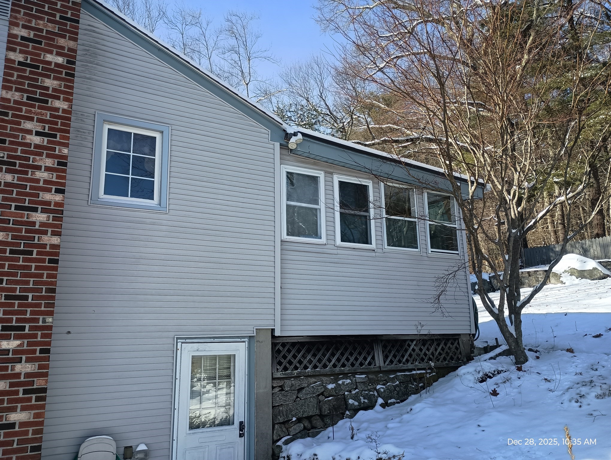 13 Blanchard Ave, Uxbridge, MA 01569 - Image 3