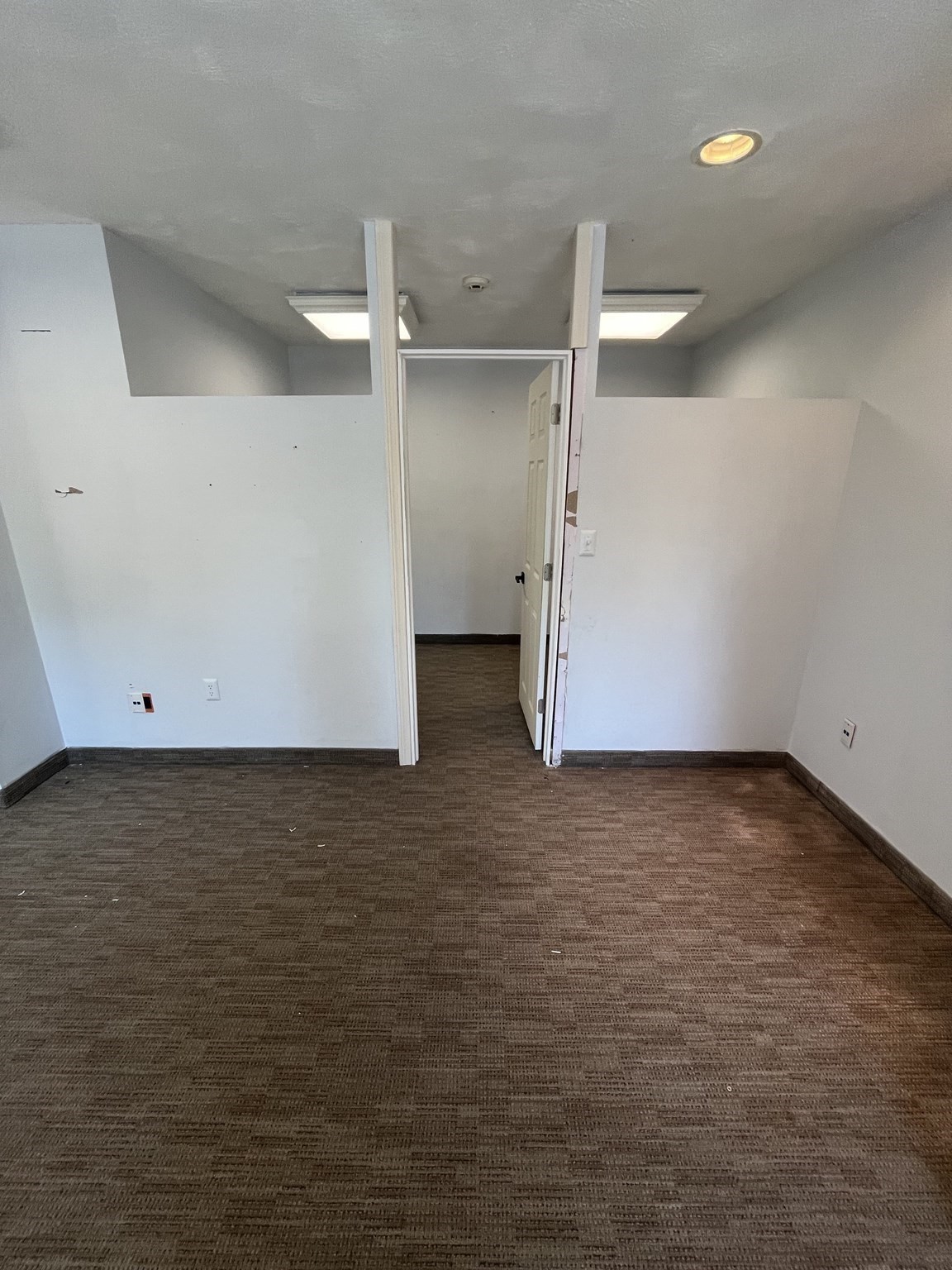 227 Maple St Unit RT Rear, Middleton, MA 01949 - Image 8