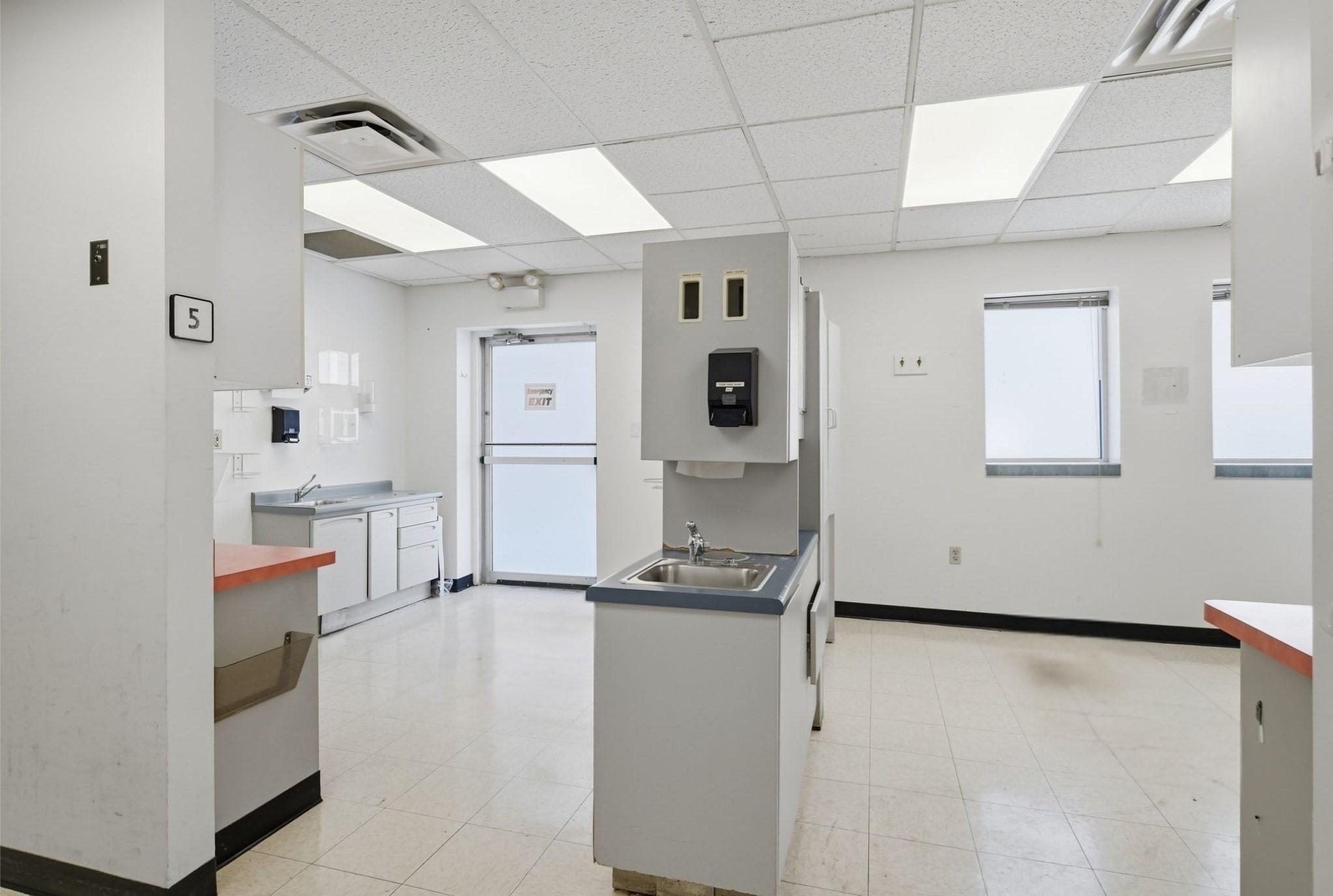 534 Sumner Ave, Springfield, MA 01108 - Image 18