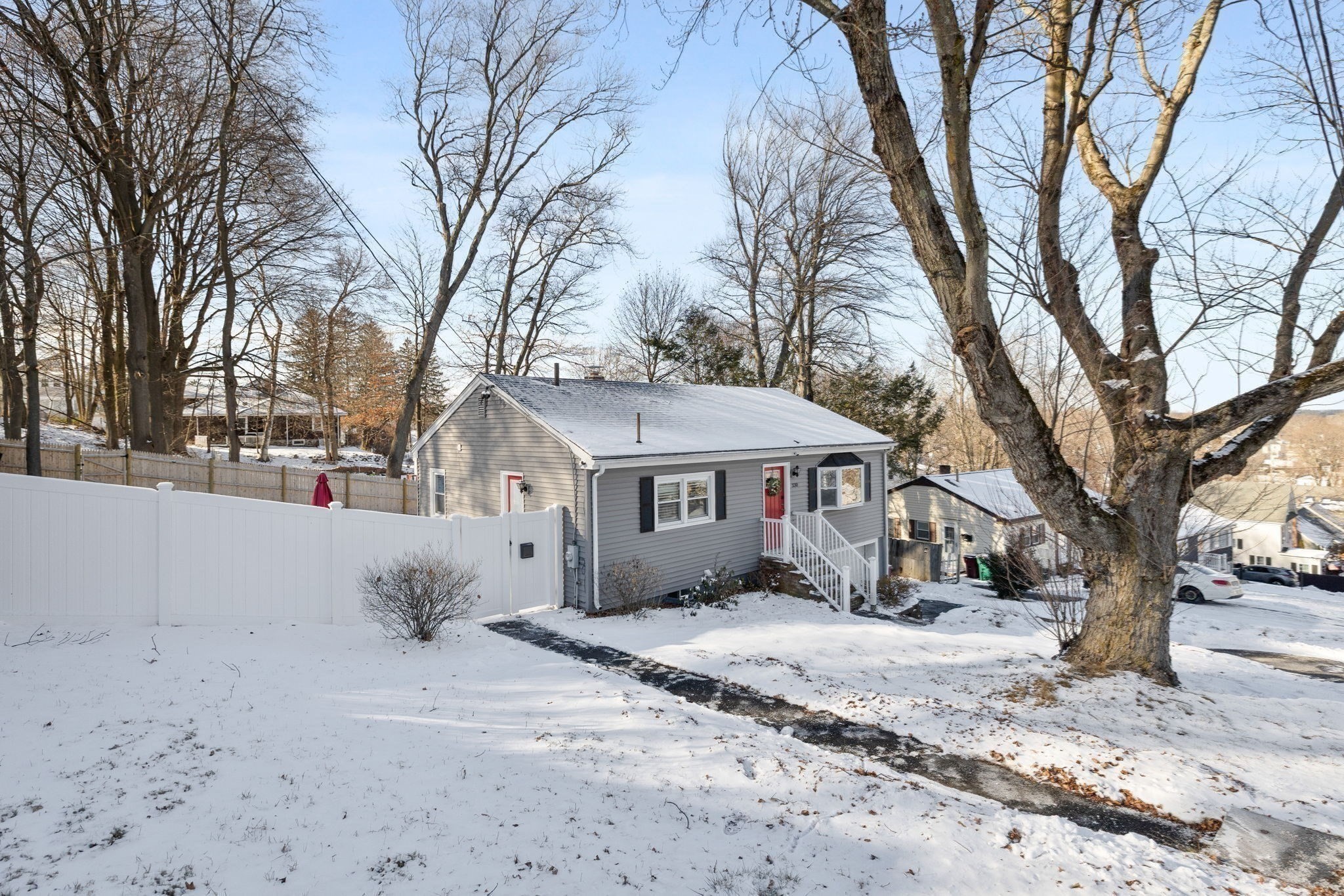 330 Christian St, Lowell, MA 01850 - Image 21