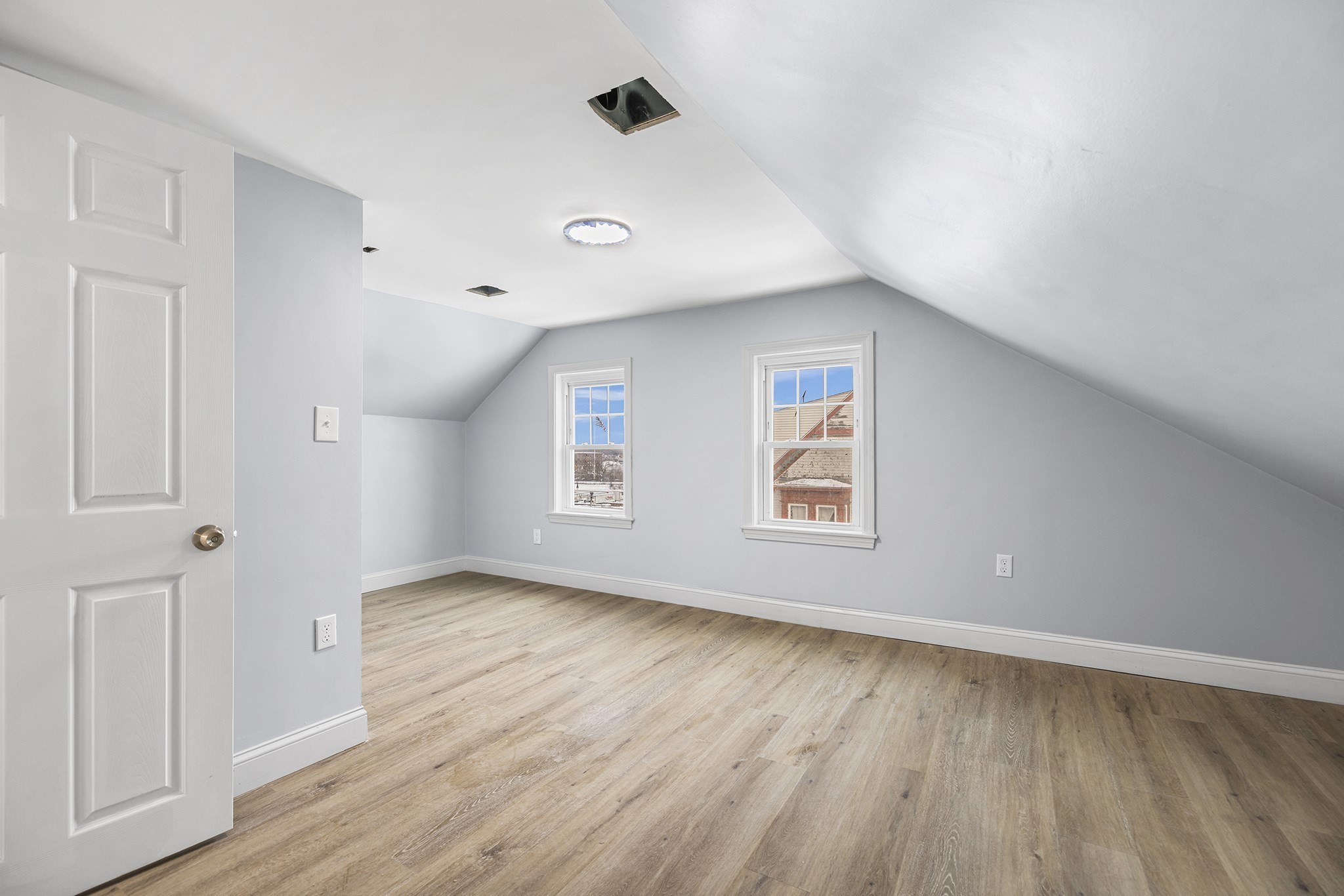 1587 Purchase St, New Bedford, MA 02740 - Image 30