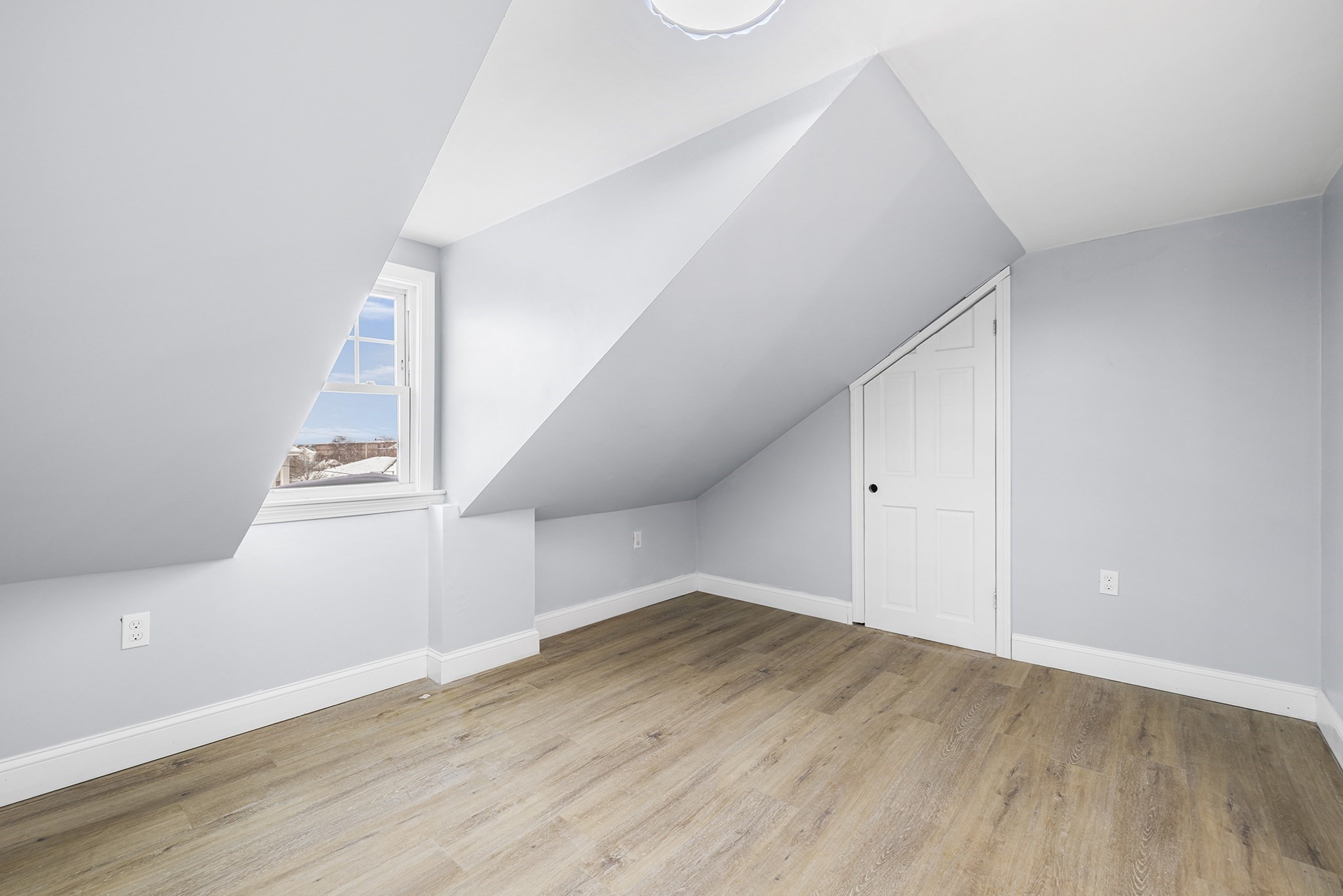 1587 Purchase St, New Bedford, MA 02740 - Image 31