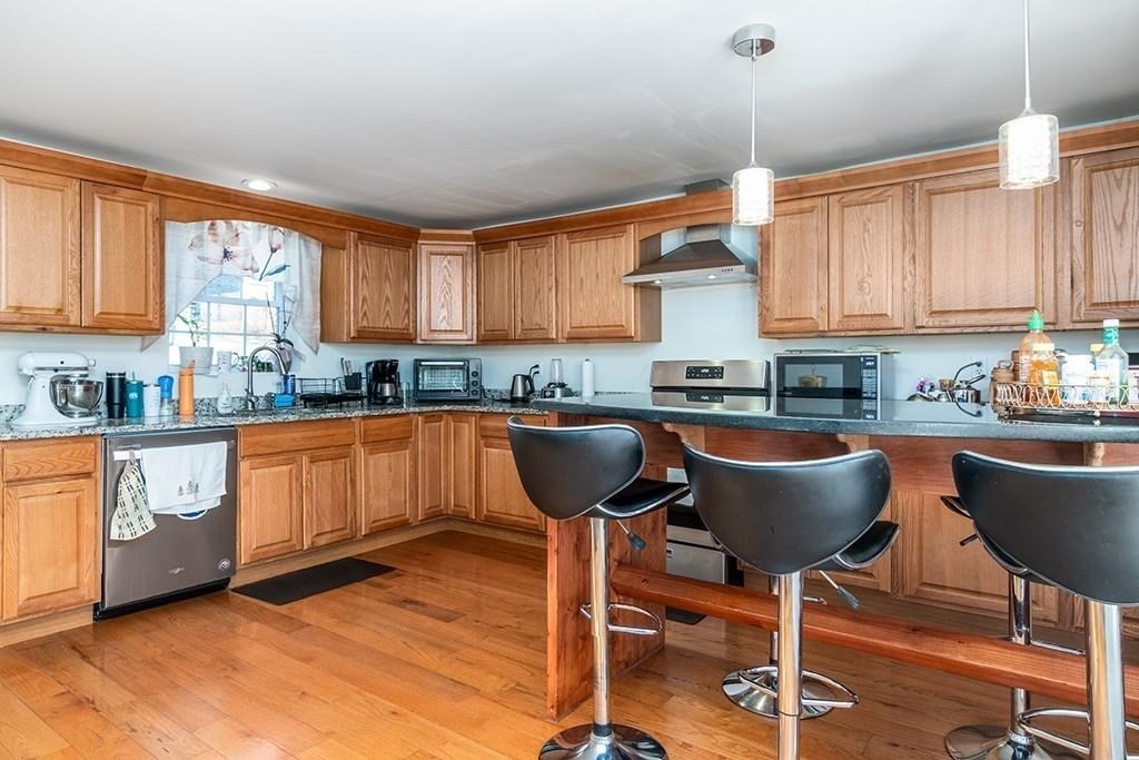 3871 Mendon  Rd, Cumberland, RI 02864 - Image 4