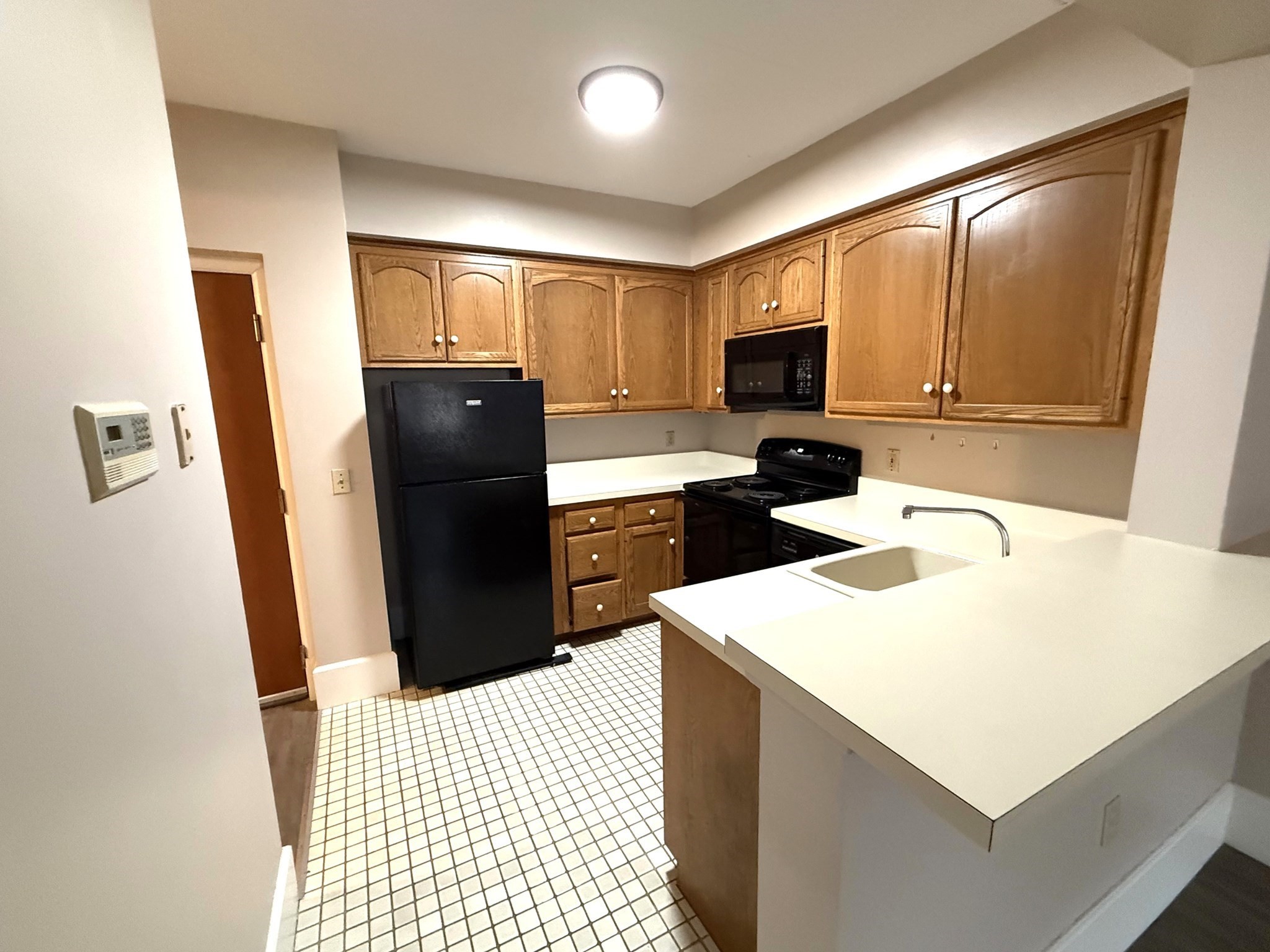 34 Sumner Ave Unit 208, Springfield, MA 01108 - Image 2