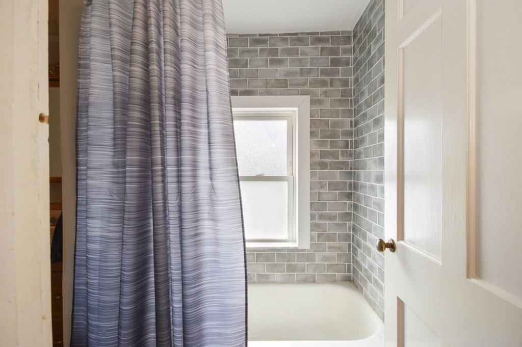 3 Hunnewell St, Melrose, MA 02176 - Image 30