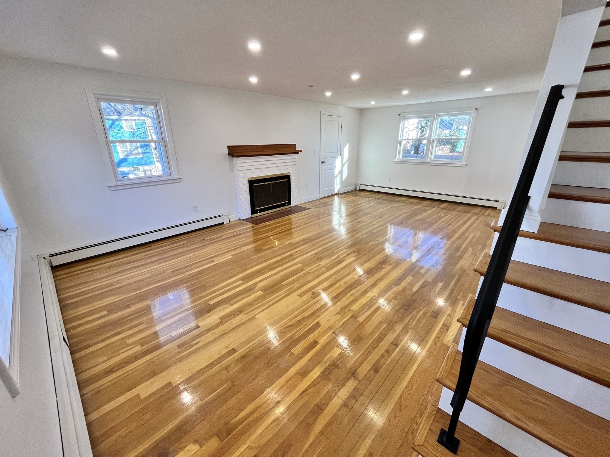 154 N Central Ave, Quincy, MA 02170