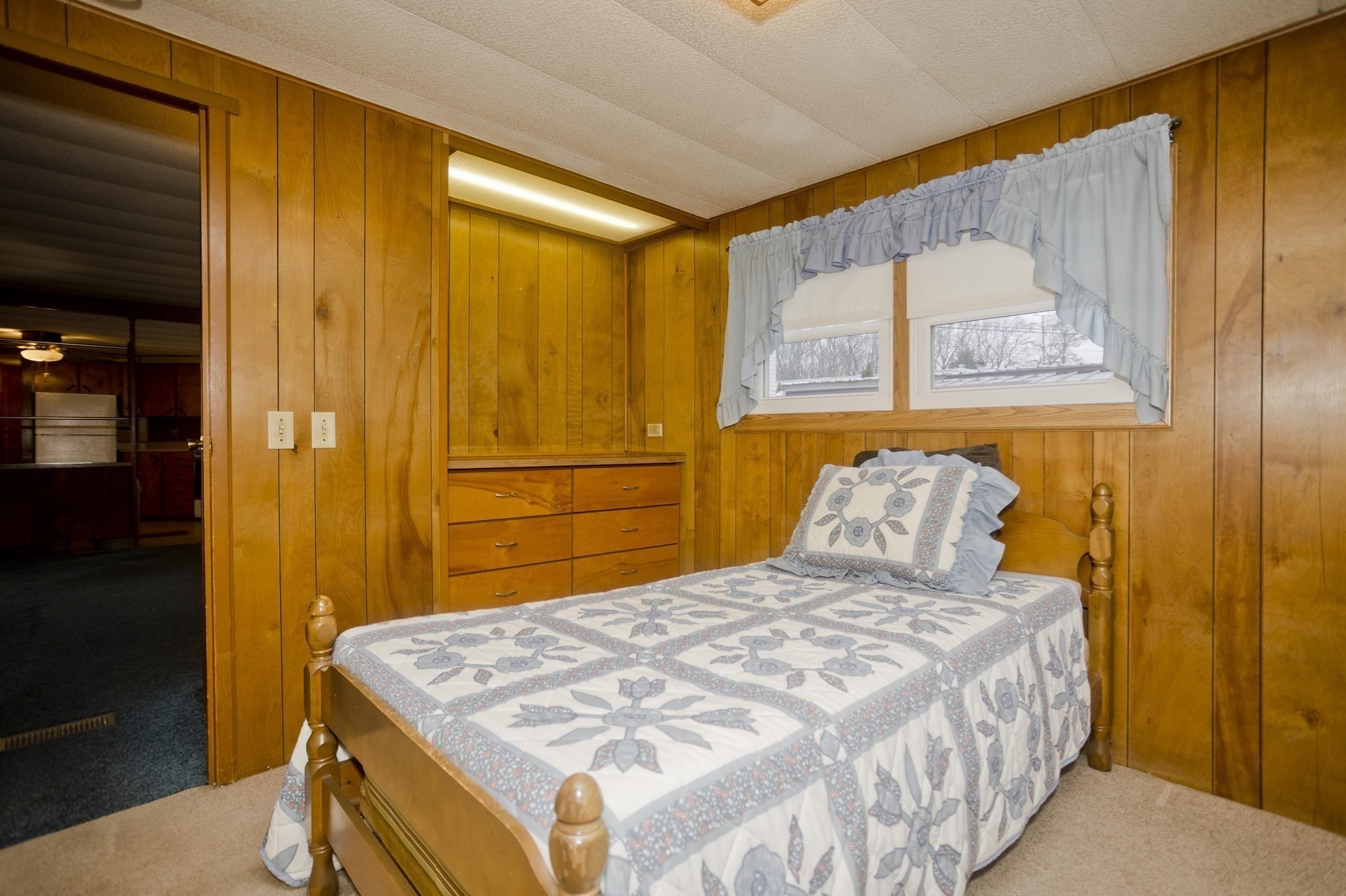 28 Mockingbird Dr, Chicopee, MA 01020 - Image 14