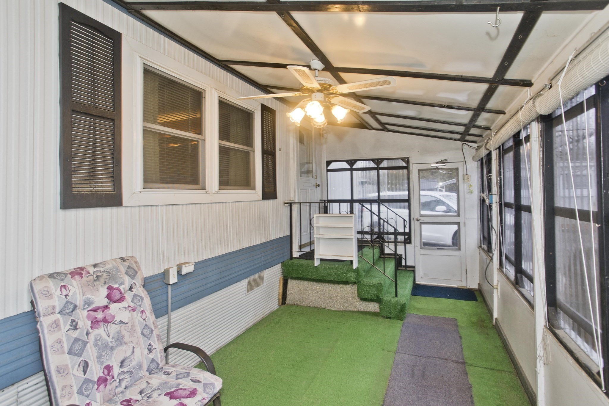 28 Mockingbird Dr, Chicopee, MA 01020 - Image 6