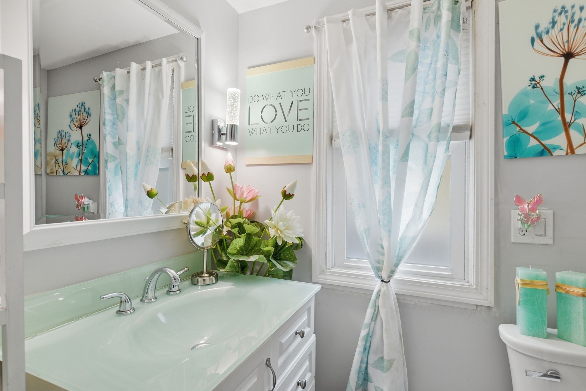 21 Francis Ave, Holyoke, MA 01040 - Image 16