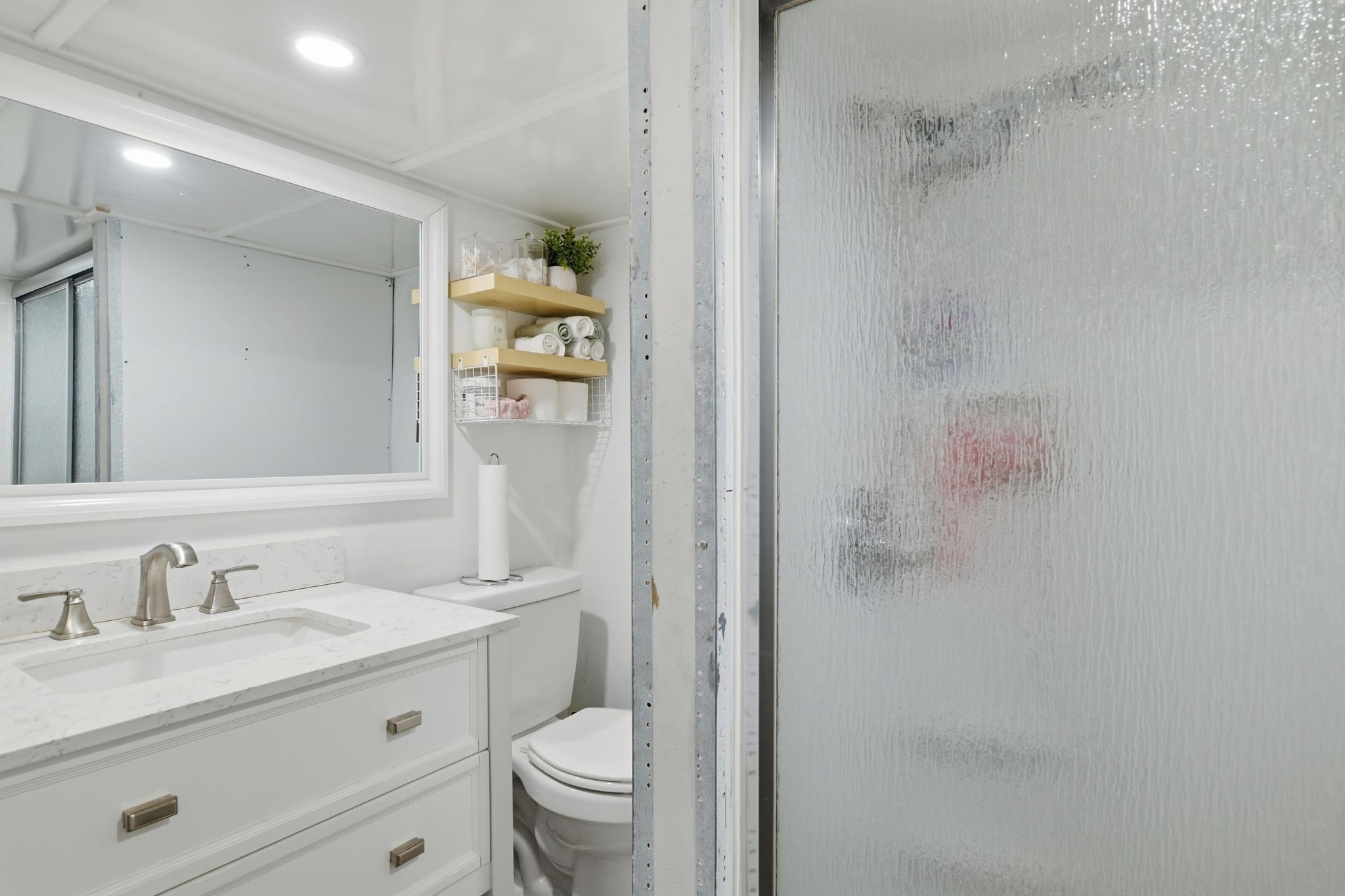 21 Francis Ave, Holyoke, MA 01040 - Image 24