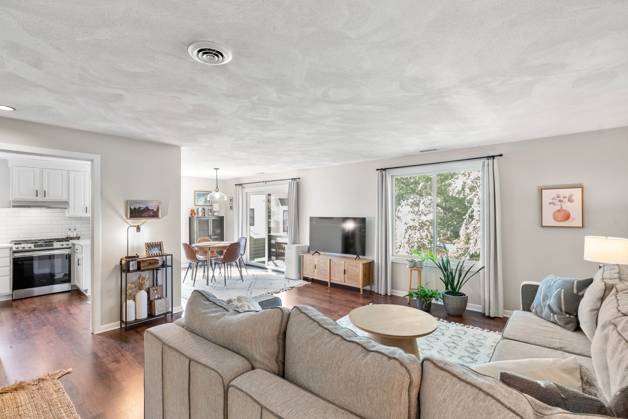 22 Concord Greene Unit 2, Concord, MA 01742 - Image 3