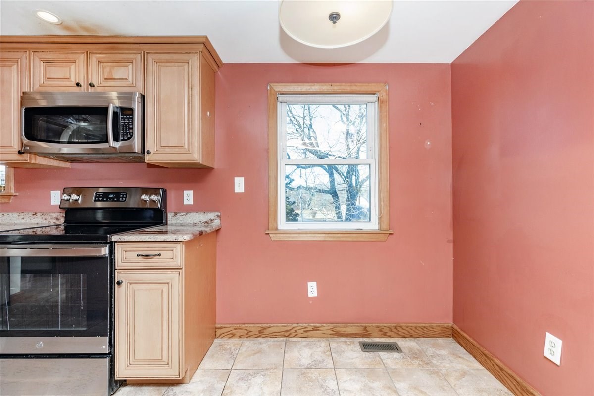 251 Green St, Weymouth, MA 02191 - Image 14