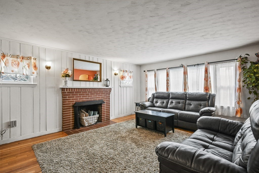 36 Inwood Road, Auburn, MA 01501 - Image 2