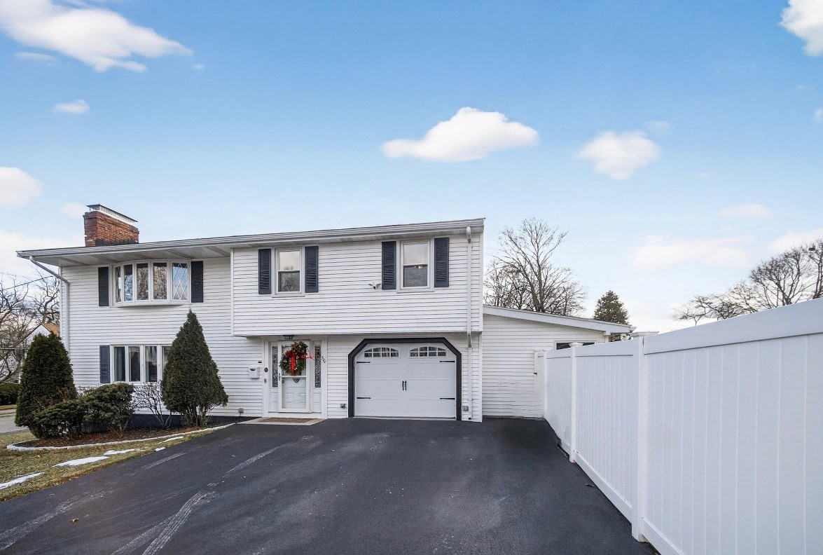 59 Wyman St, Medford, MA 02155