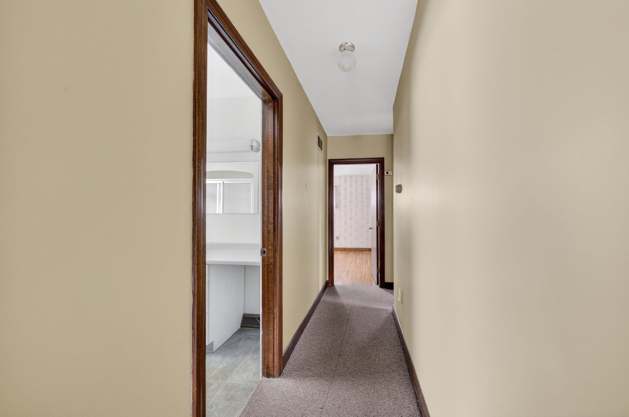 1026 Shelburne Street, New Bedford, MA 02745 - Image 12