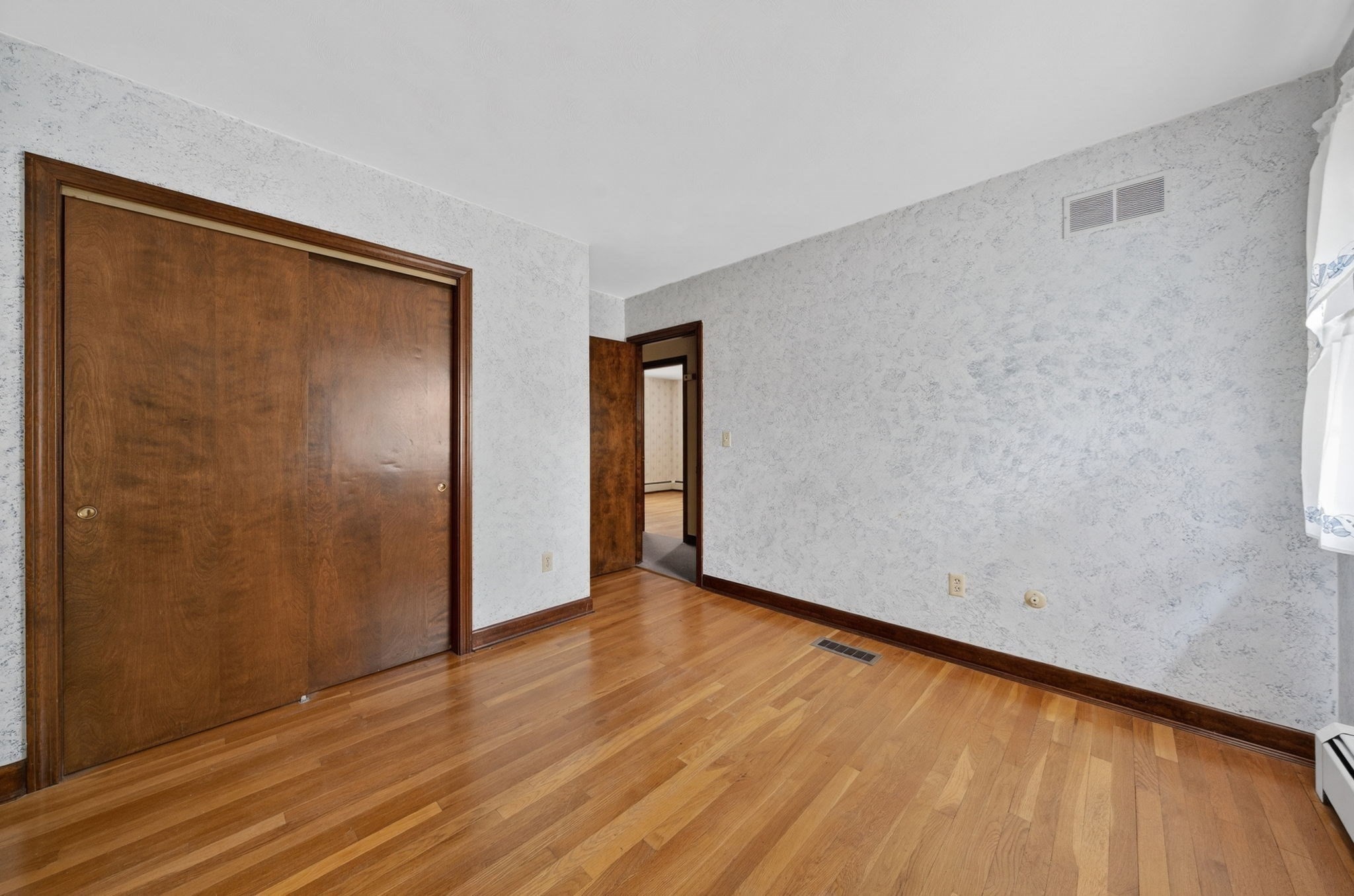 1026 Shelburne Street, New Bedford, MA 02745 - Image 15