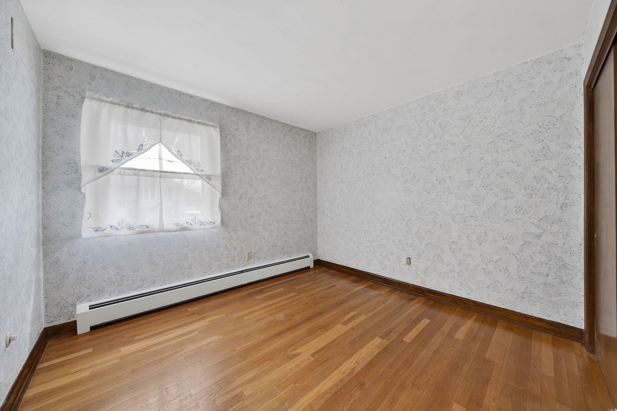 1026 Shelburne Street, New Bedford, MA 02745 - Image 17