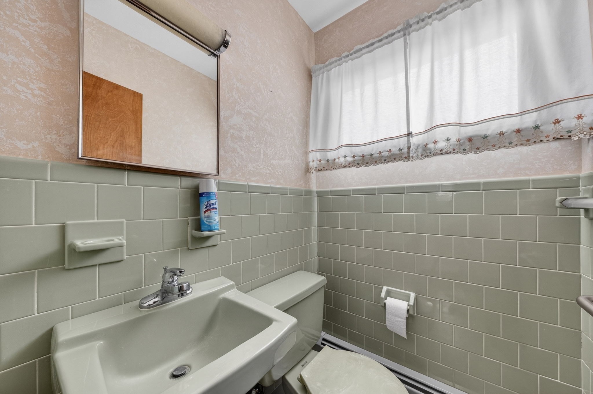 1026 Shelburne Street, New Bedford, MA 02745 - Image 22