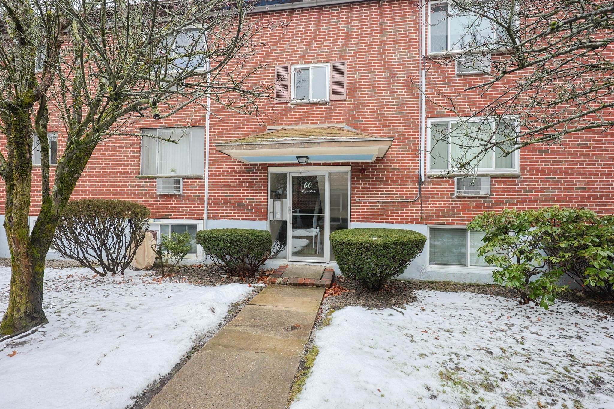 60 Bryon Rd Unit 1, West Roxbury, Boston, MA 02467 - Image 2