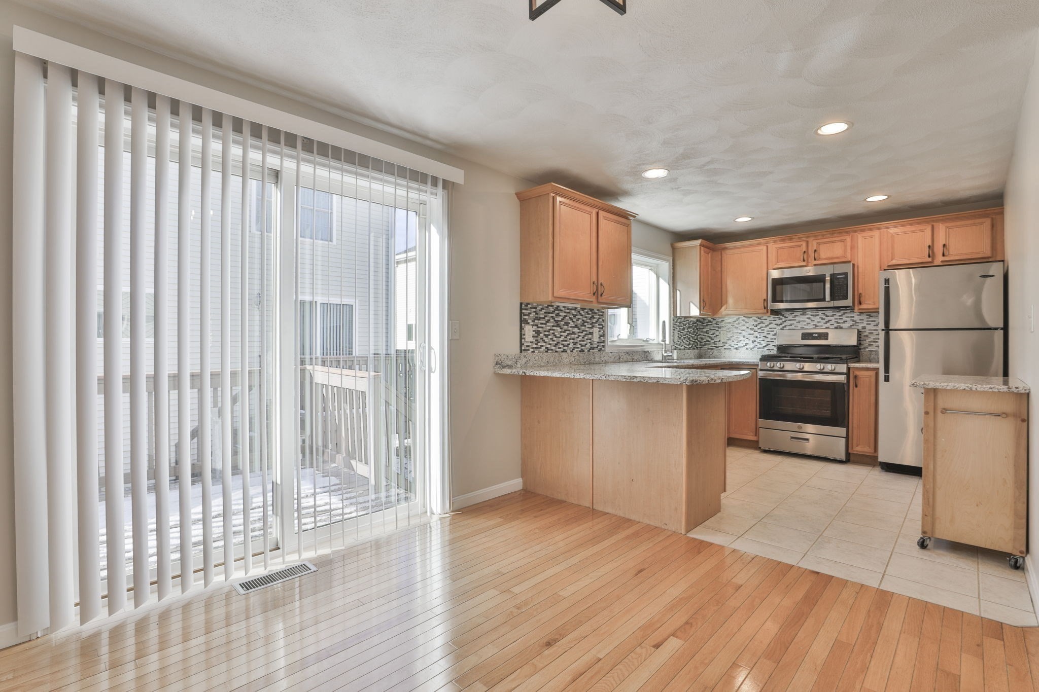 34 Groveland Commons Way Unit 34, Groveland, MA 01834 - Image 12