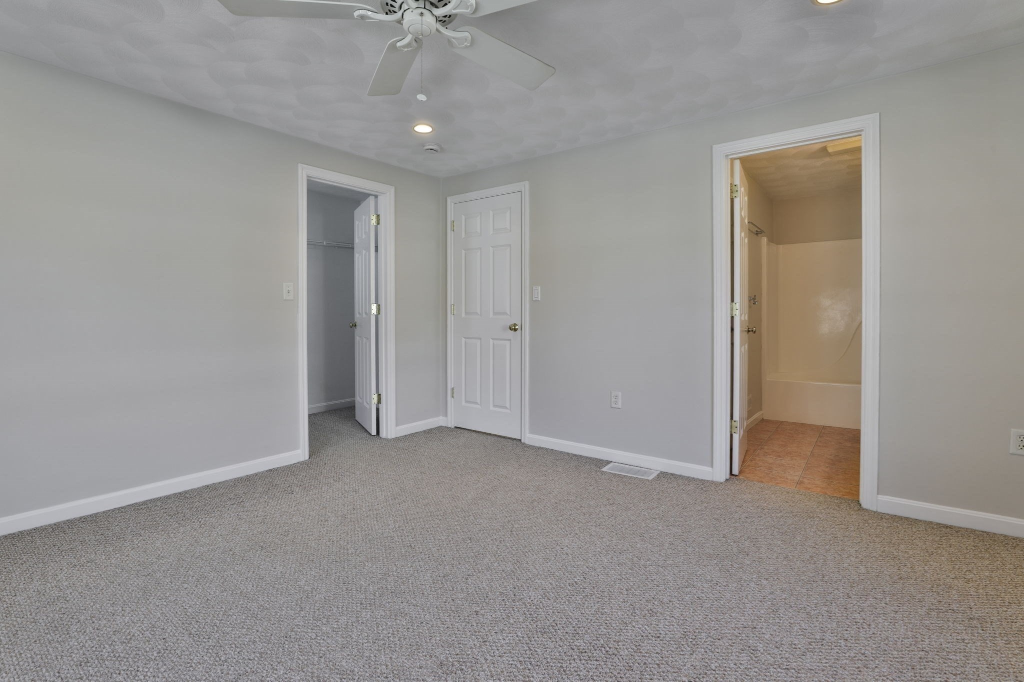 34 Groveland Commons Way Unit 34, Groveland, MA 01834 - Image 27