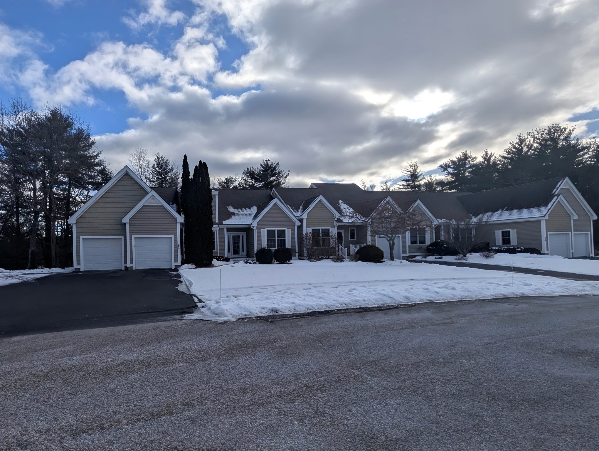 22 Highland Rd Unit 22, Westford, MA 01886