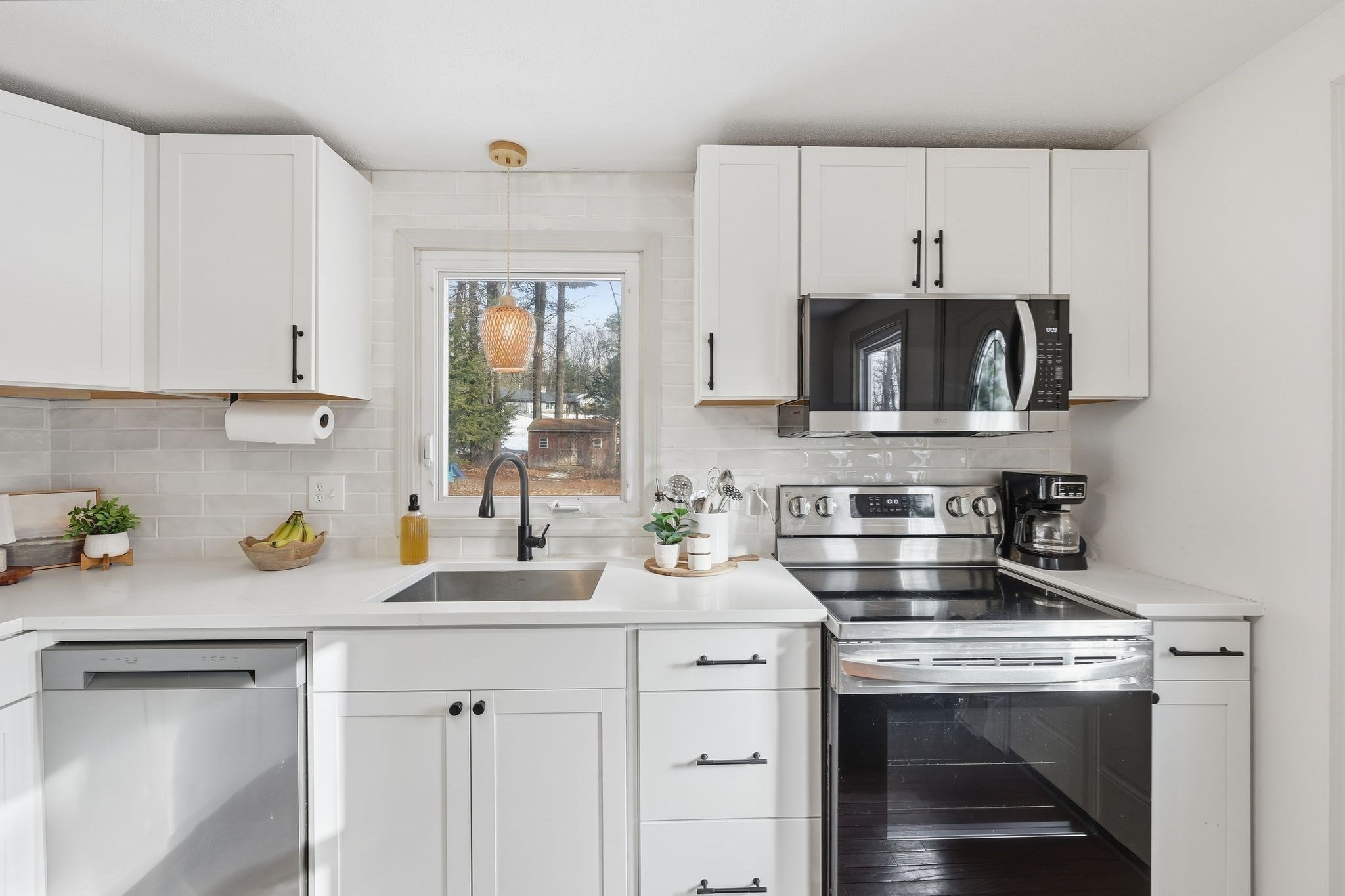 183 Ventura, Ludlow, MA 01056 - Image 16