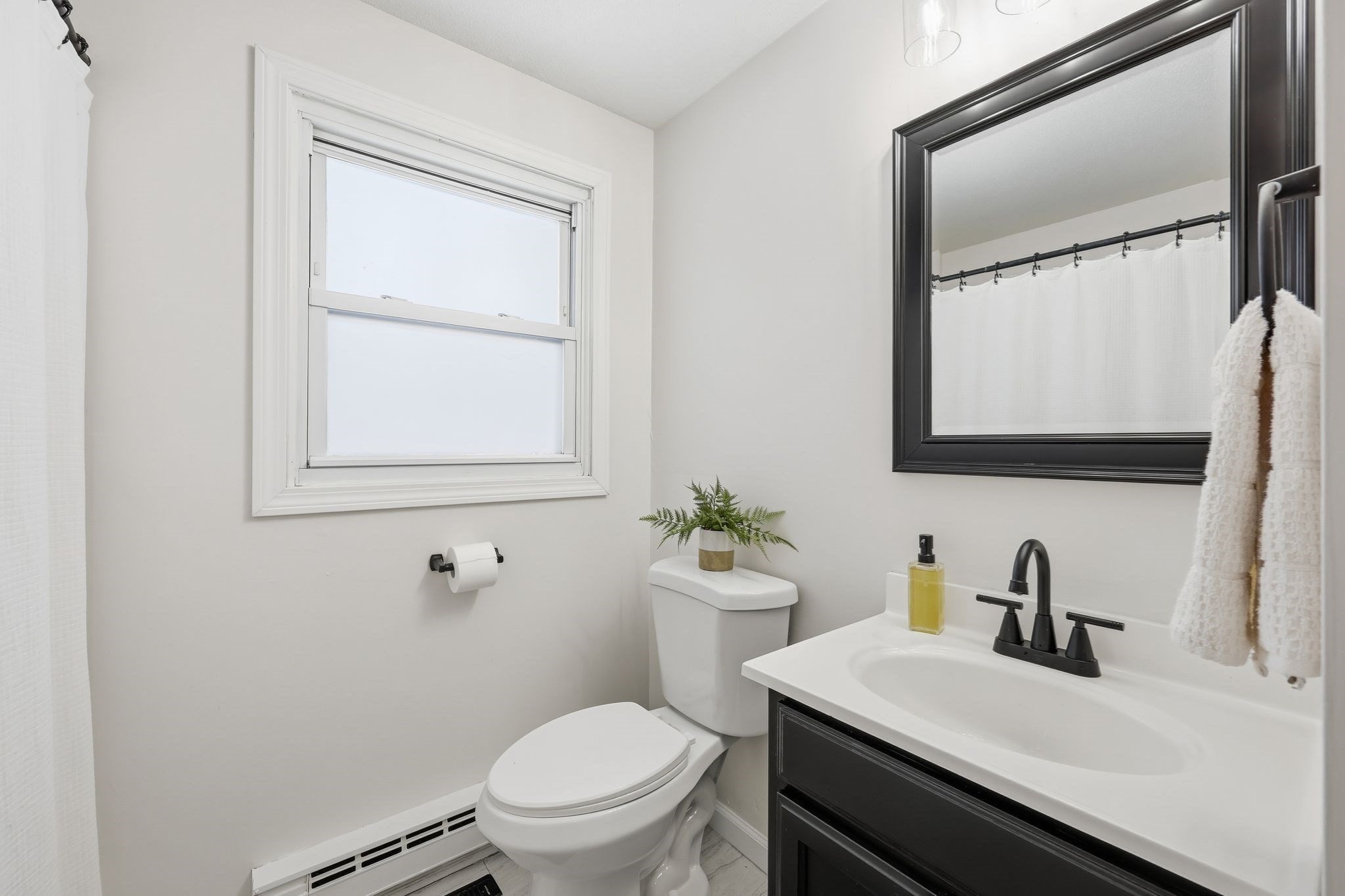183 Ventura, Ludlow, MA 01056 - Image 23