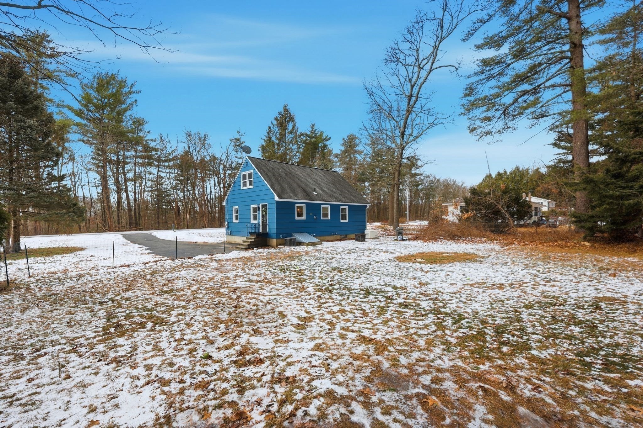 183 Ventura, Ludlow, MA 01056 - Image 35