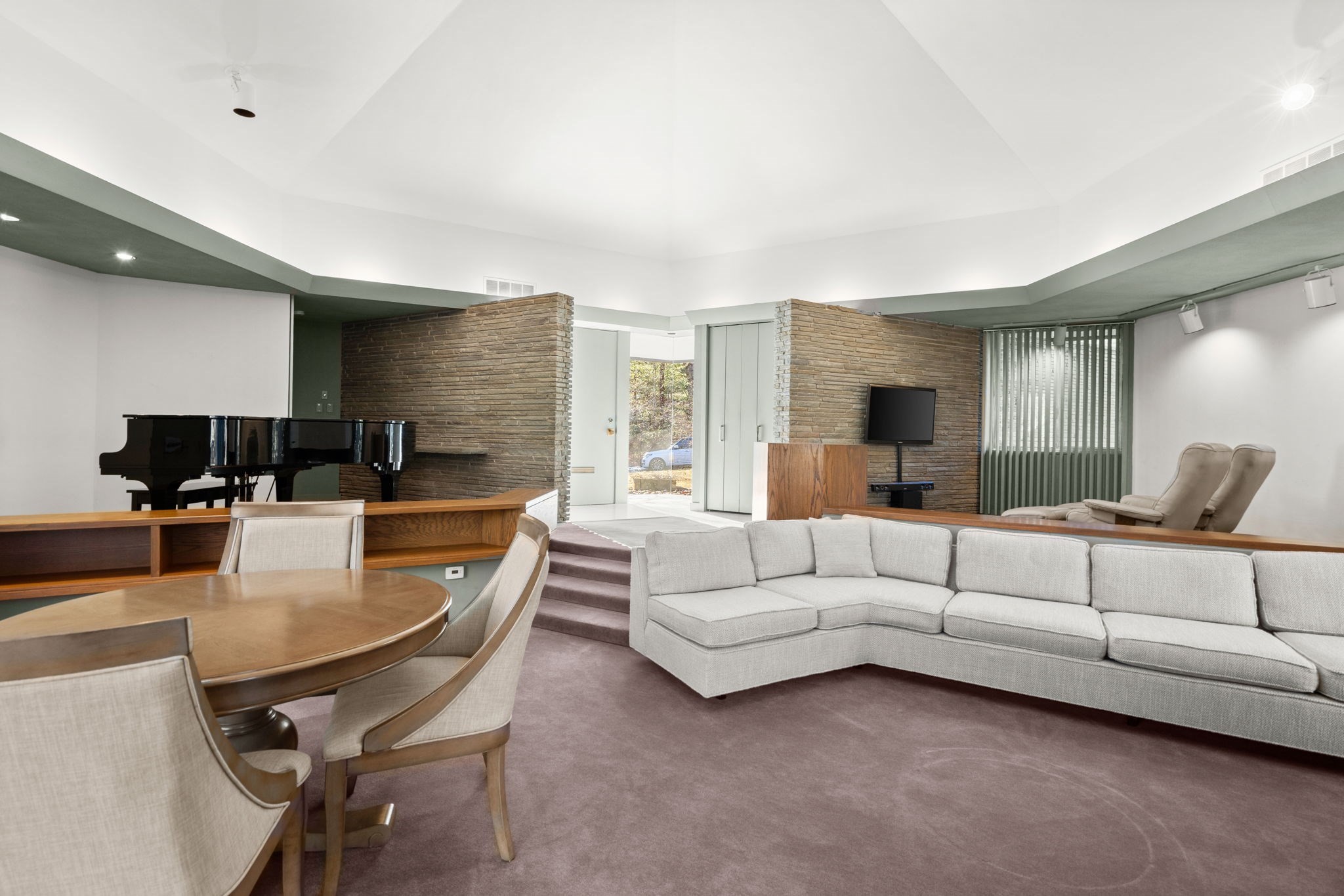 64 Oak Hill Rd, Worcester, MA 01609 - Image 13