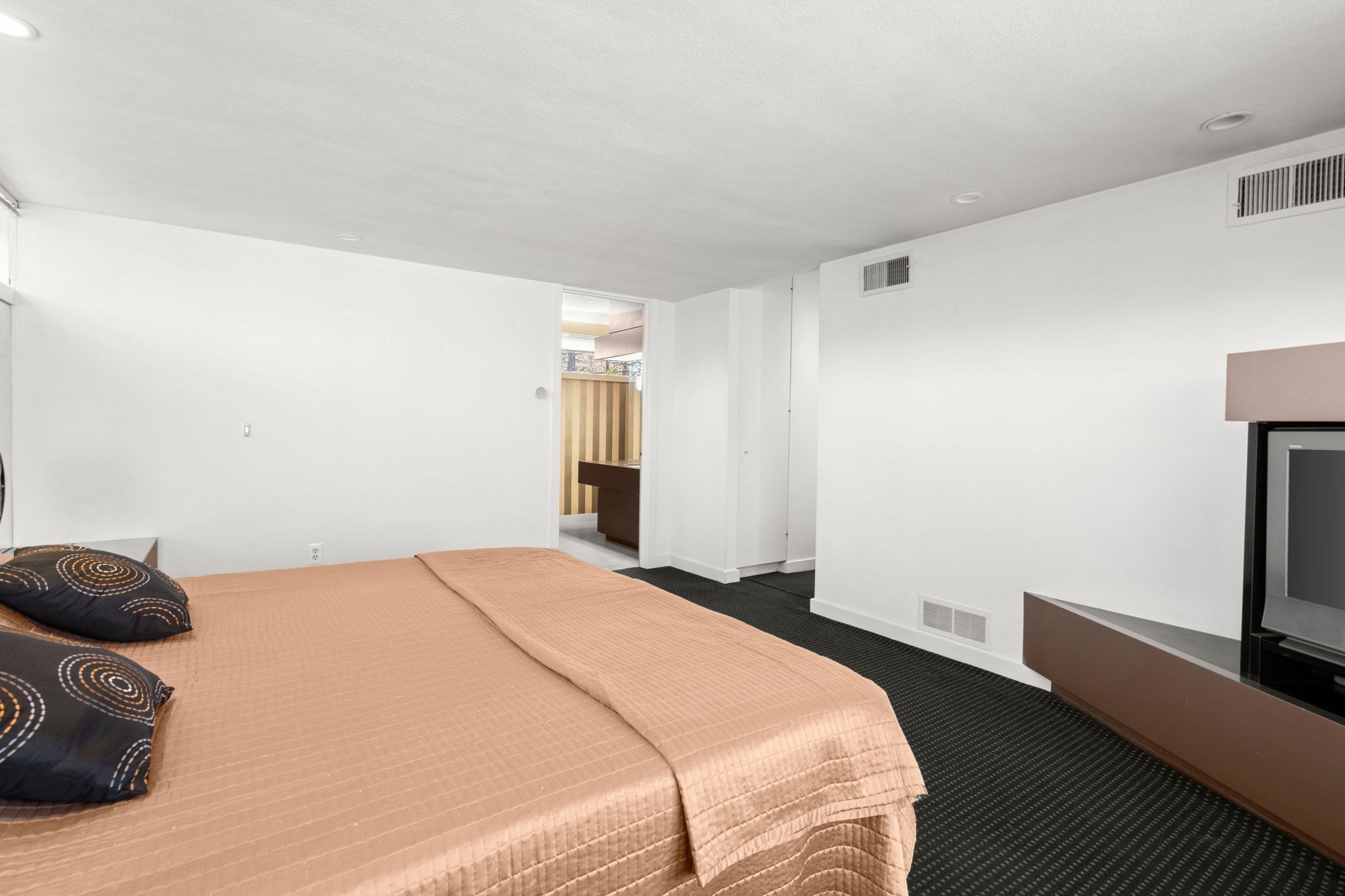 64 Oak Hill Rd, Worcester, MA 01609 - Image 34