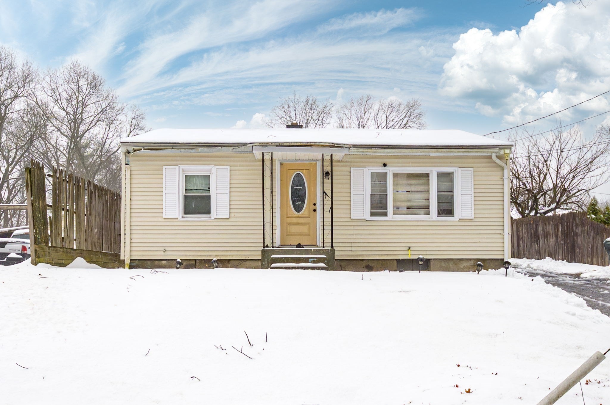 63 Lawton St, Springfield, MA 01109 - Image 1