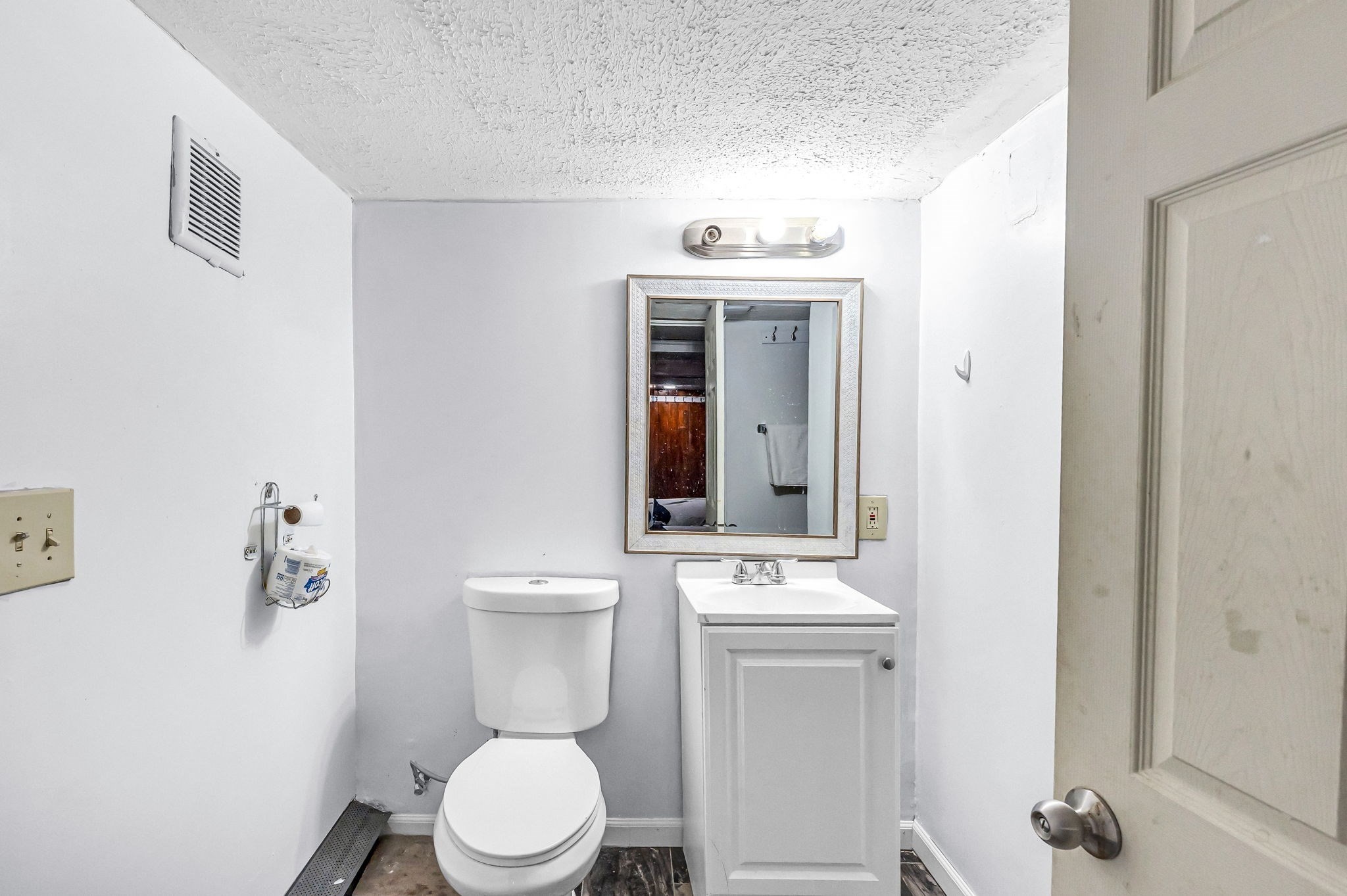 63 Lawton St, Springfield, MA 01109 - Image 27