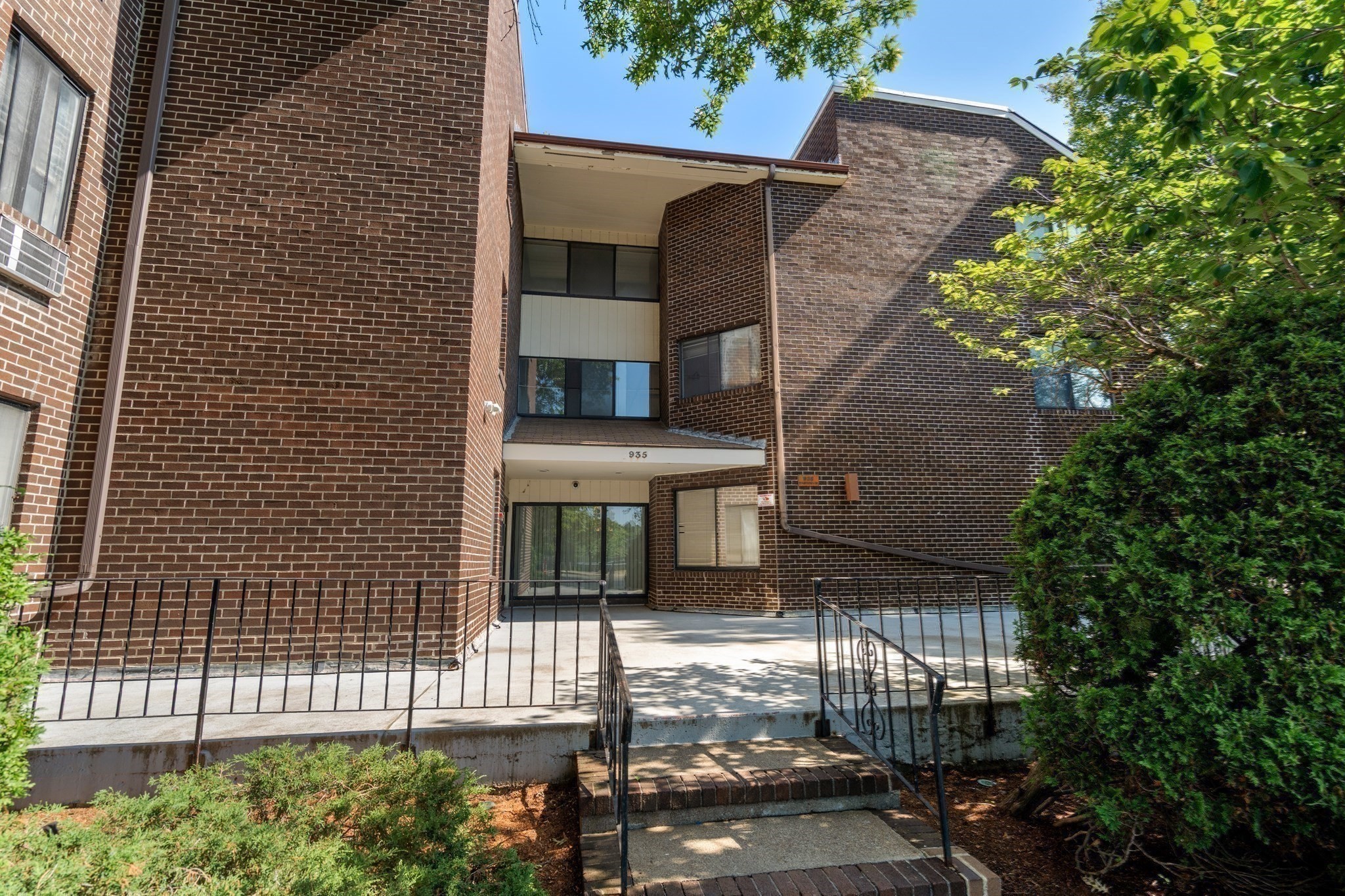 935 Washington St Unit 8, Newton, MA 02460 - Image 21