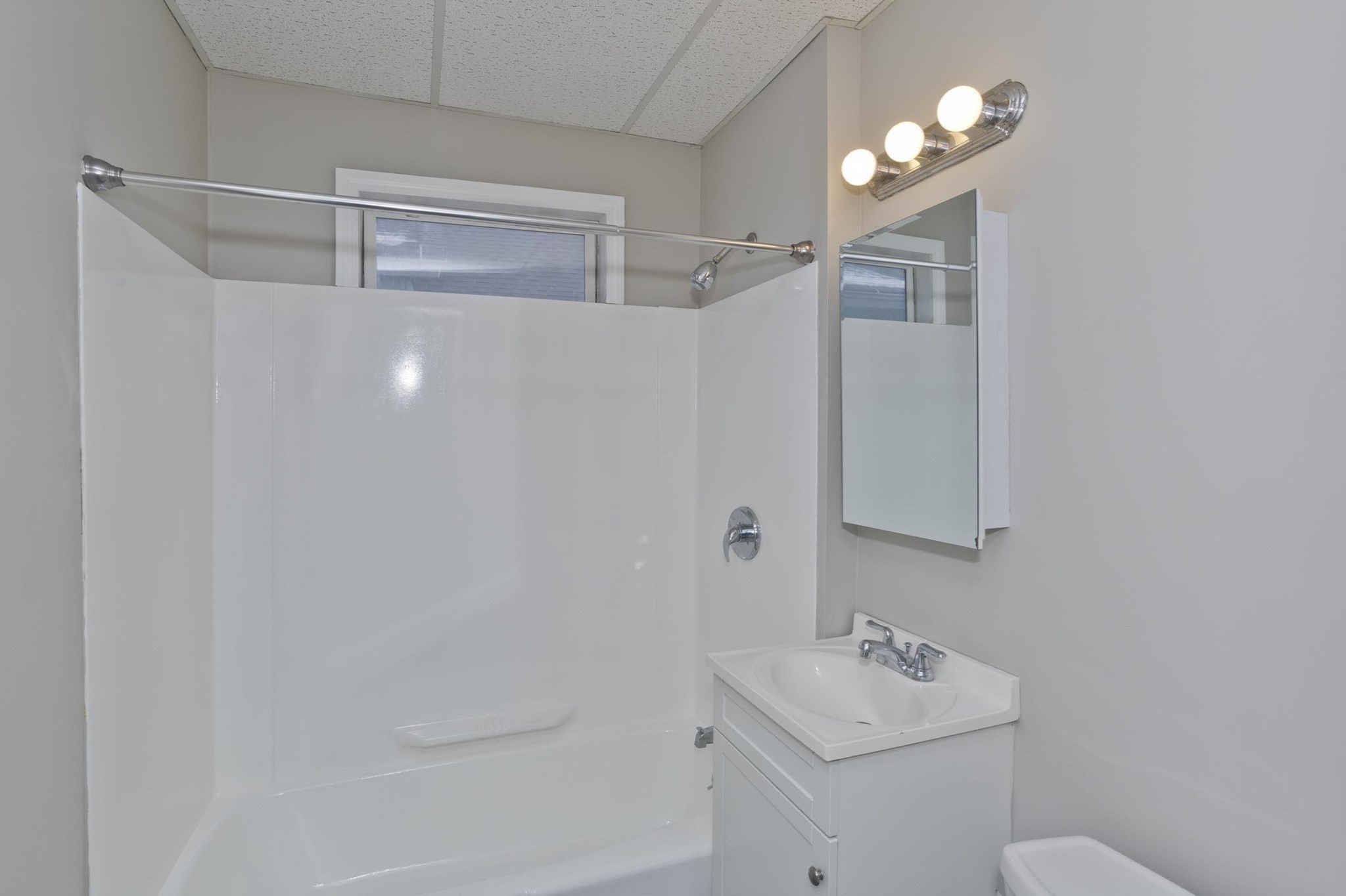 809 Carew St, Springfield, MA 01104 - Image 16