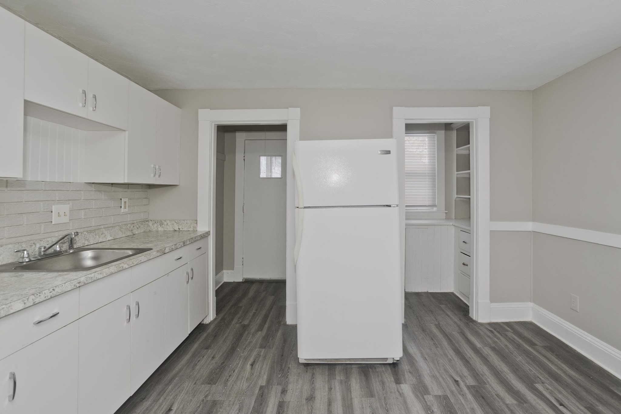 809 Carew St, Springfield, MA 01104 - Image 4