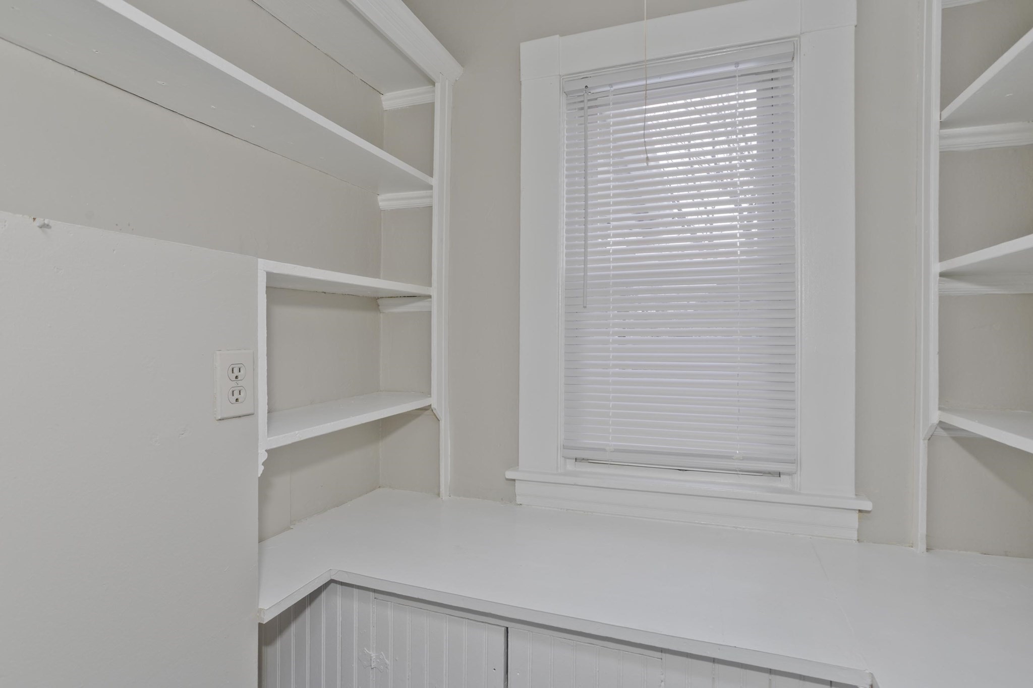 809 Carew St, Springfield, MA 01104 - Image 6