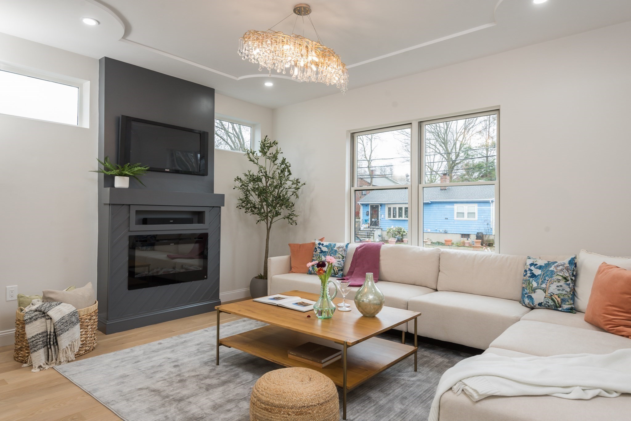 6 Gordon Rd, Arlington, MA 02474 - Image 2