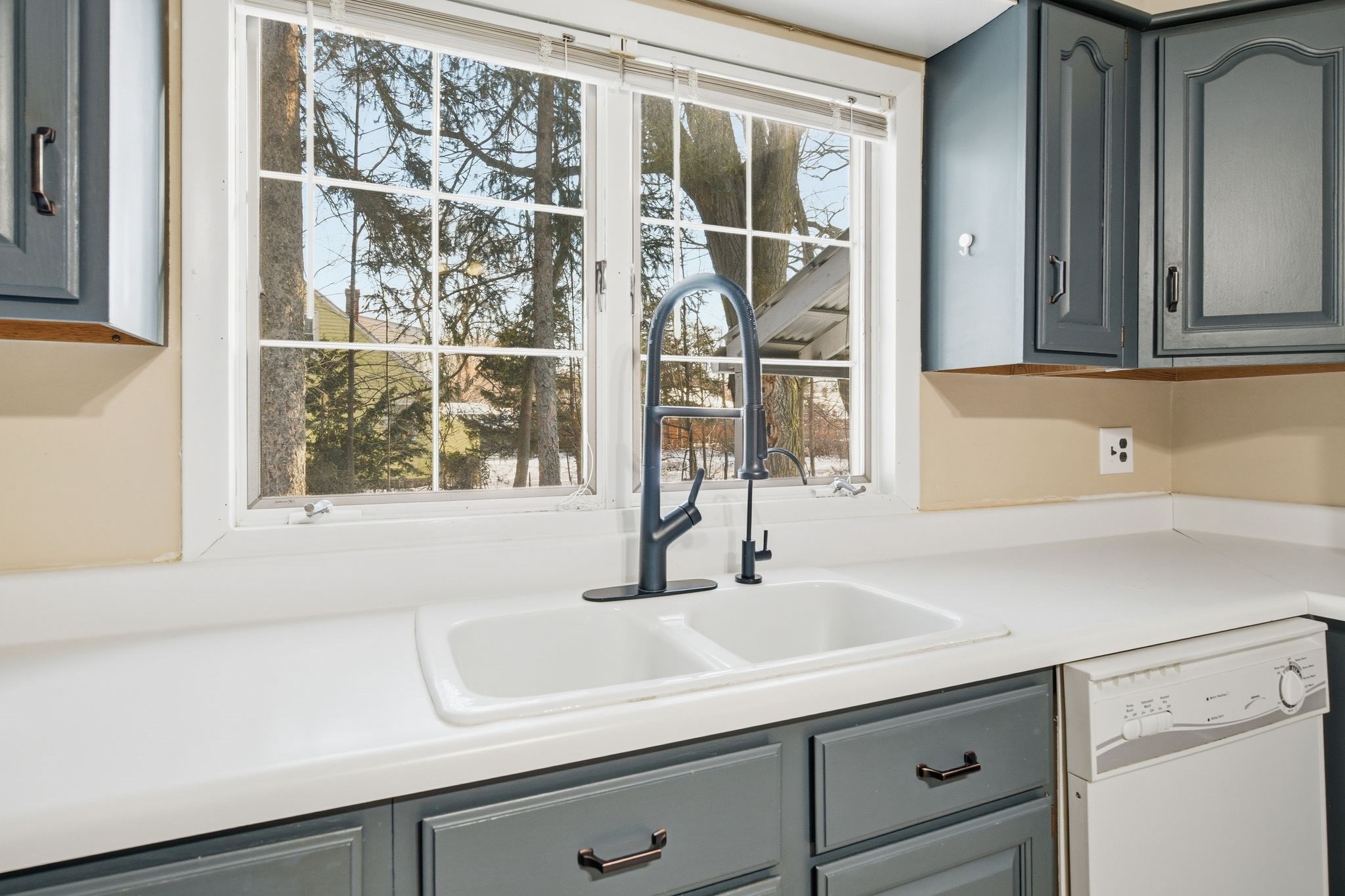 355 New Ludlow Rd, Chicopee, MA 01020 - Image 13