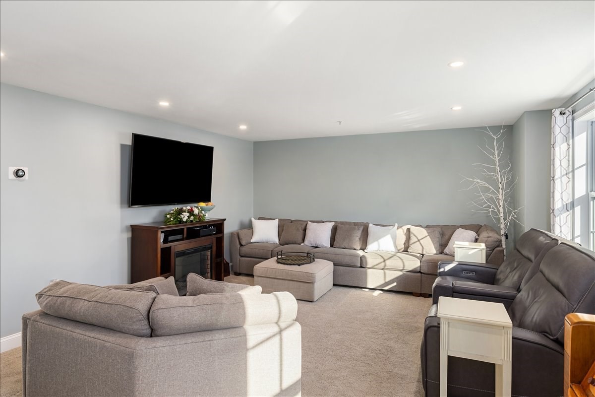 530 Mammoth Road Unit 42, Dracut, MA 01826 - Image 20