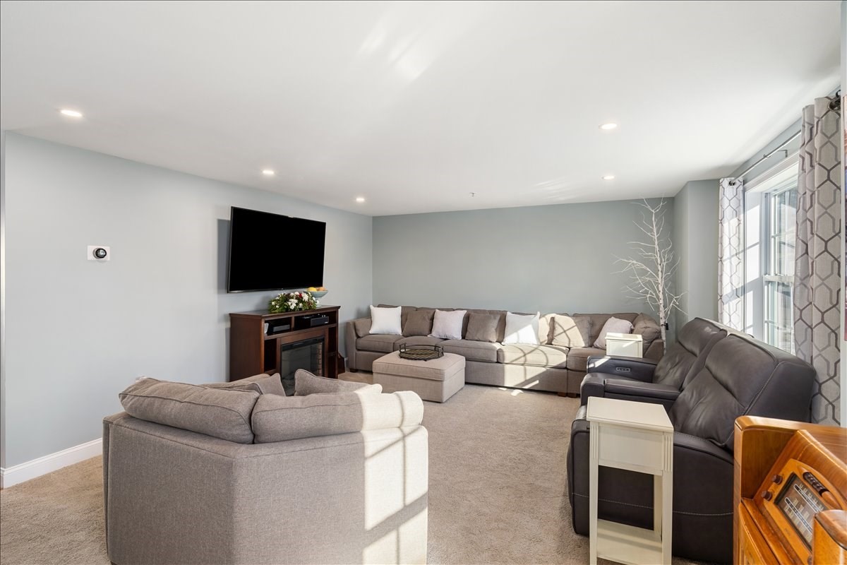 530 Mammoth Road Unit 42, Dracut, MA 01826 - Image 21