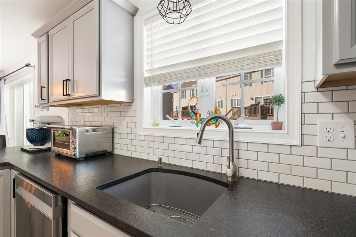 530 Mammoth Road Unit 42, Dracut, MA 01826 - Image 8