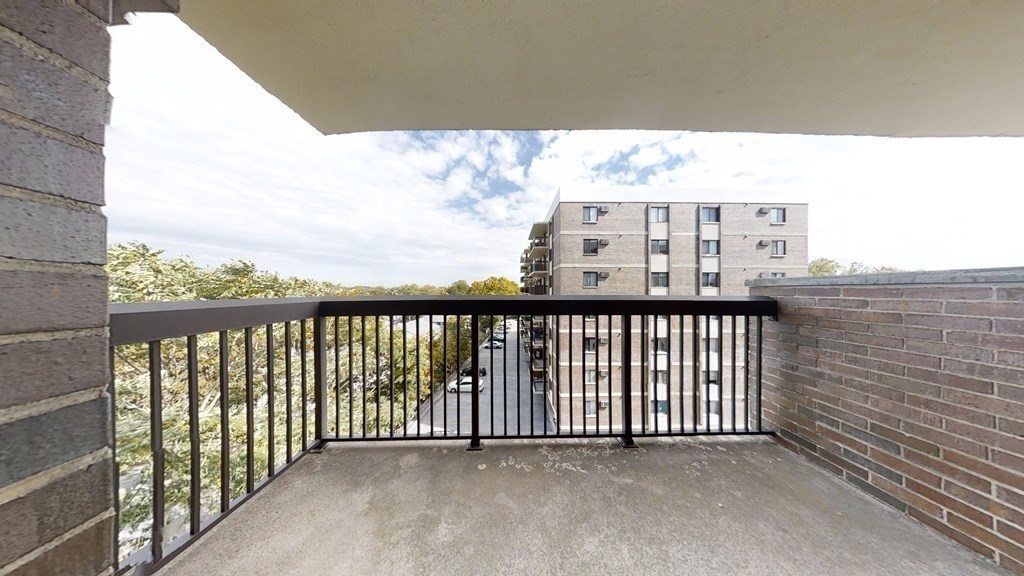 164 Galen St Unit 65, Watertown, MA 02472 - Image 2