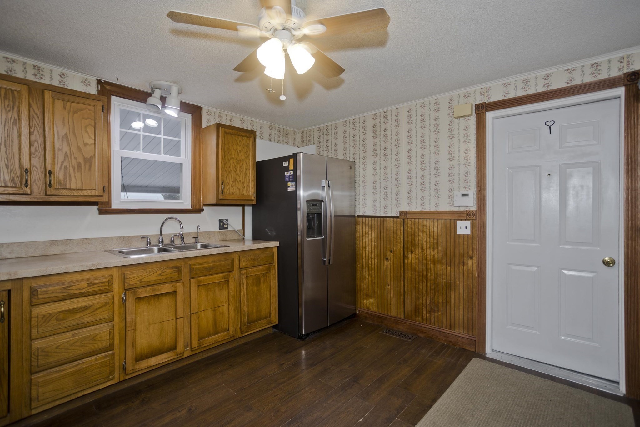 40 Lauzier Terr, Chicopee, MA 01020 - Image 7