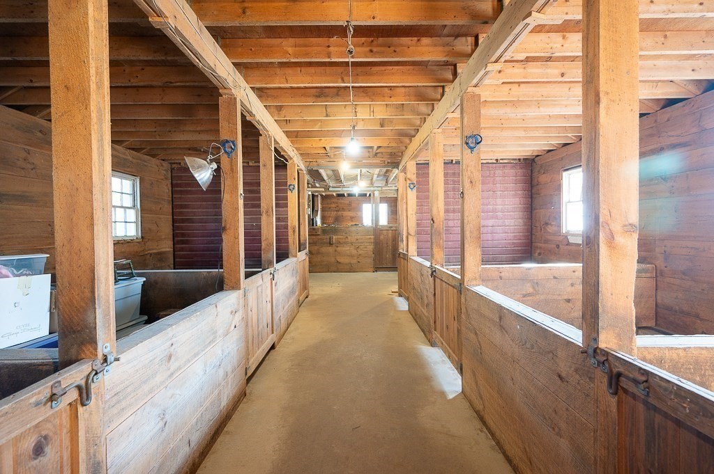 31 Cemetery St, Mendon, MA 01756 - Image 27