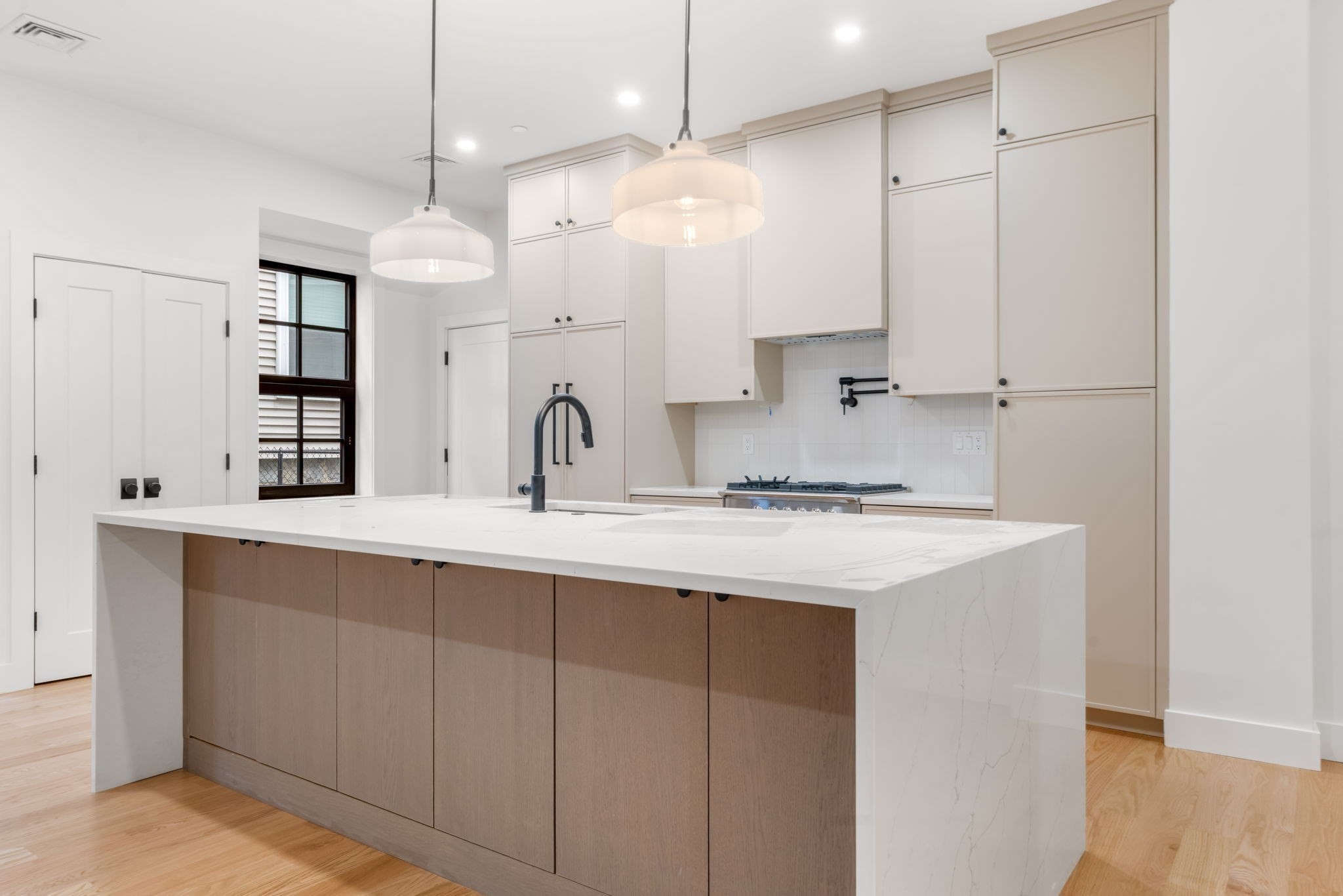 33 Pearl St. Unit 1, Dorchester, Boston, MA 02125 - Image 3