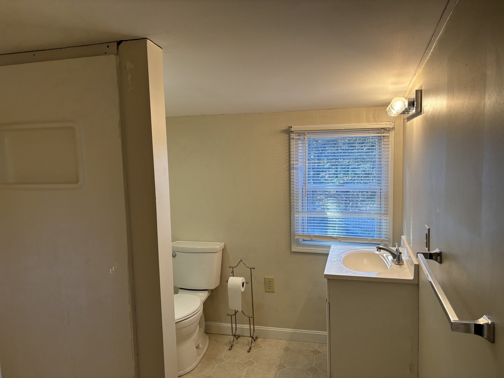 132 Everett Street, Middleboro, MA 02346 - Image 20