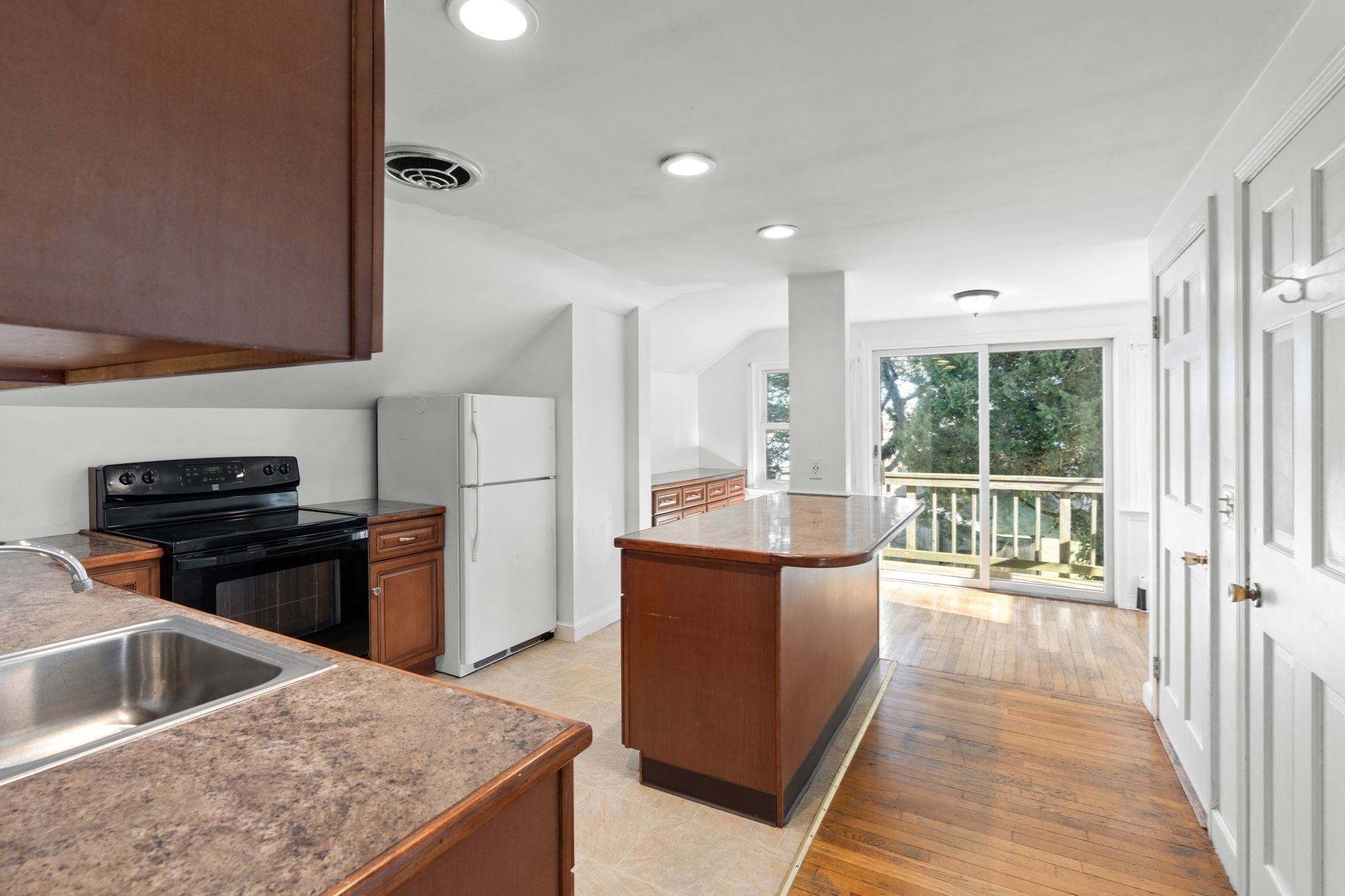 5 Winter Island Road, Salem, MA 01970 - Image 31